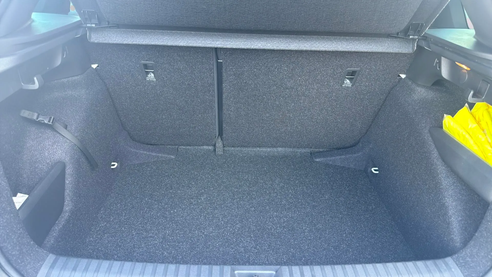 Škoda Kamiq 1.0 TSI GO - foto 16