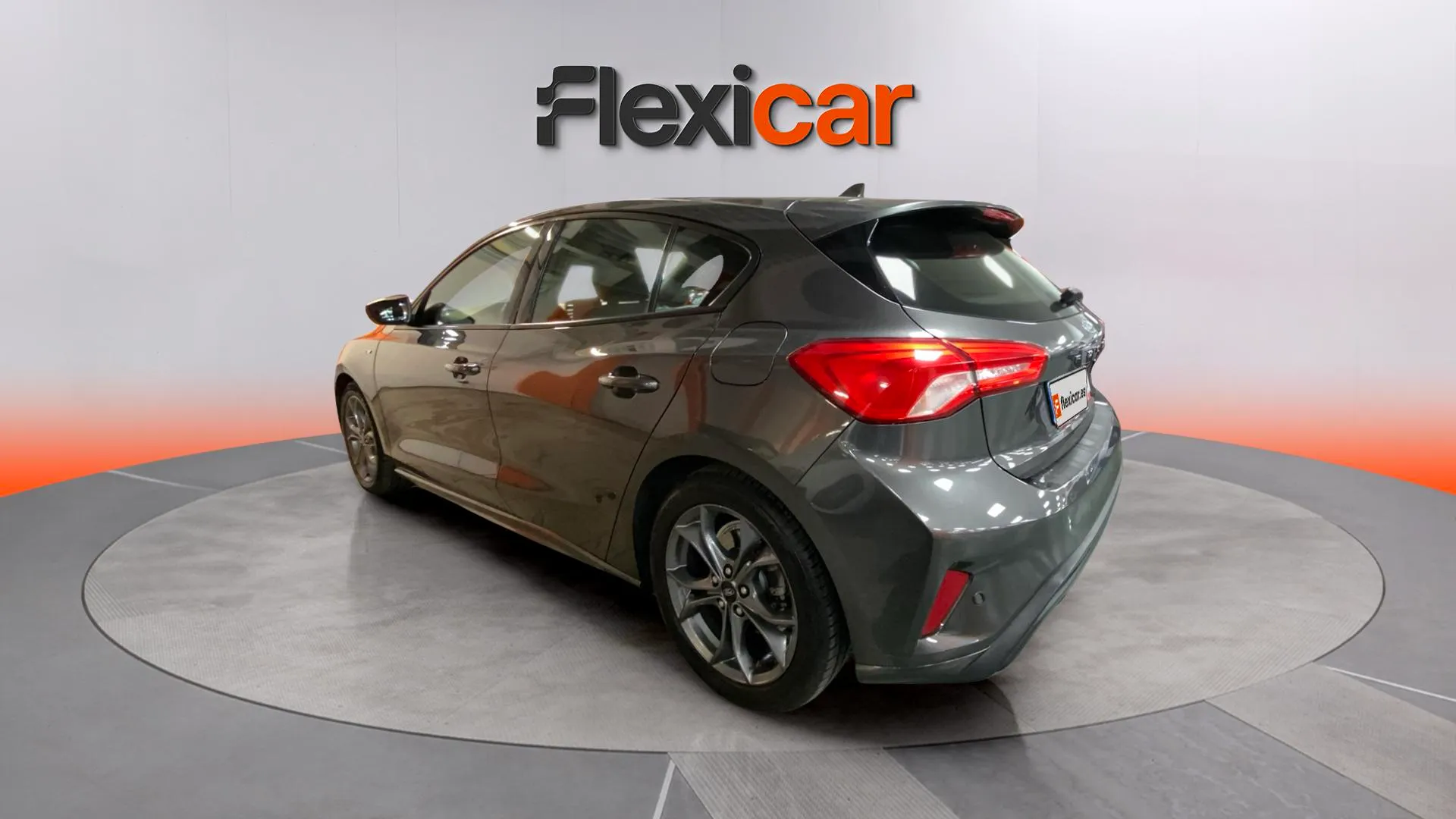 Ford Focus 1.0 EcoBoost ST-Line - foto 5