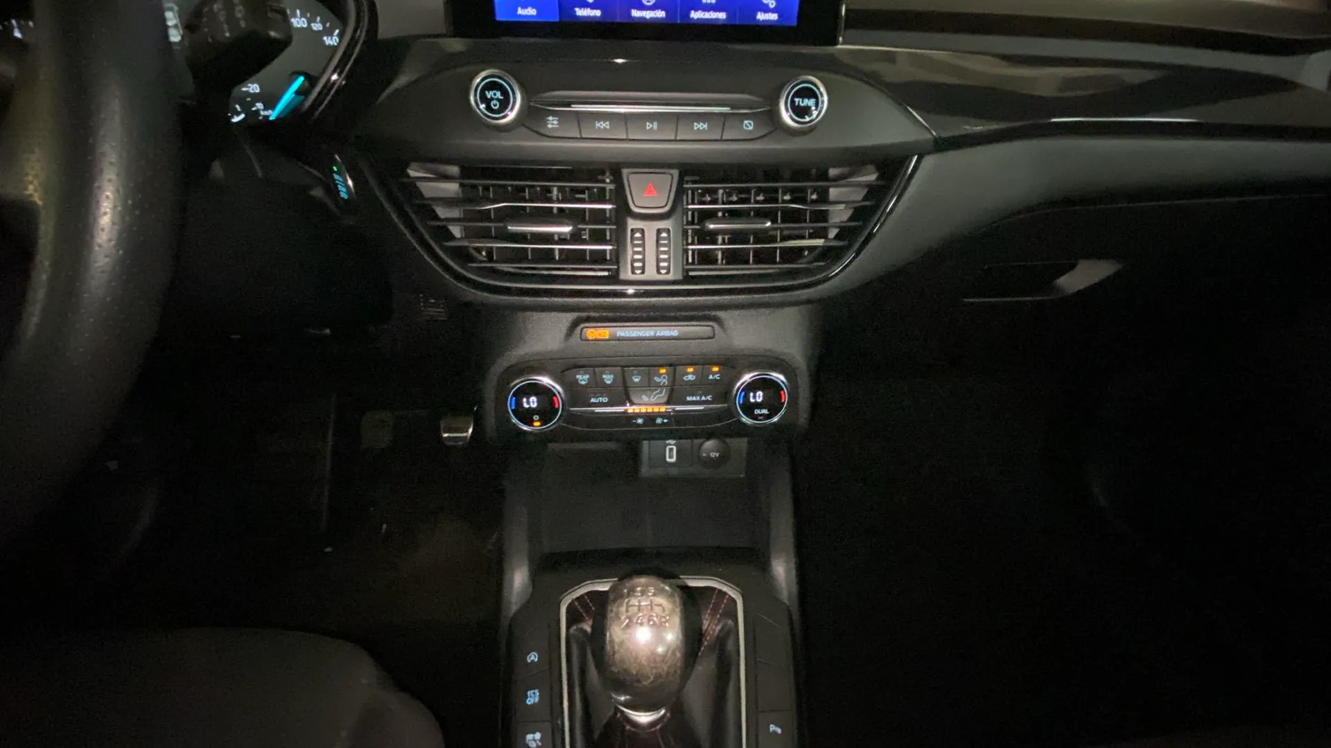 Ford Focus 1.0 EcoBoost ST-Line - foto 14
