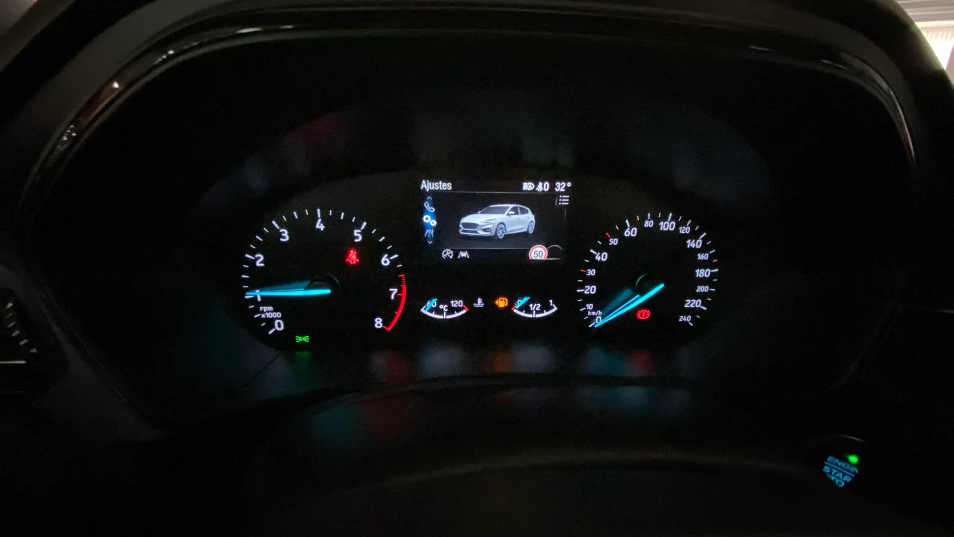Ford Focus 1.0 EcoBoost ST-Line - foto 10