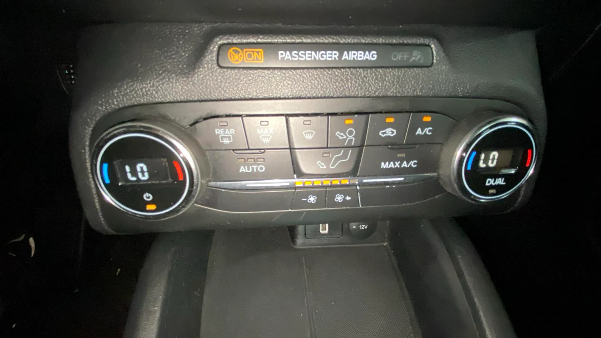 Ford Focus 1.0 EcoBoost ST-Line - foto 15