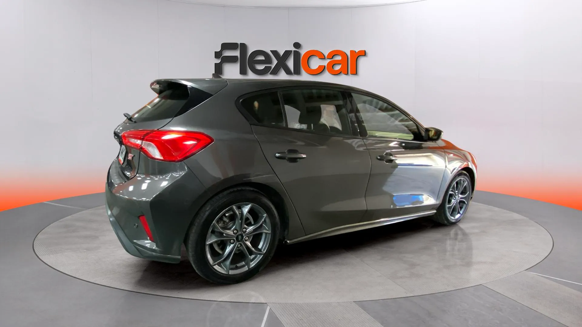 Ford Focus 1.0 EcoBoost ST-Line - foto 3