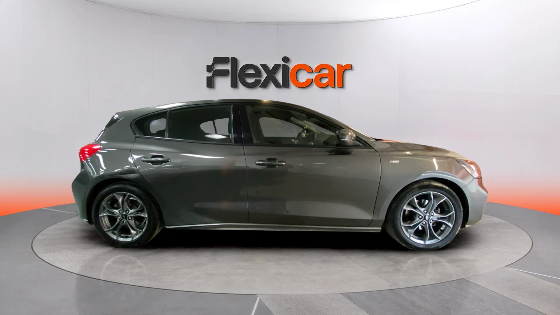 Ford Focus 1.0 EcoBoost ST-Line - foto 2
