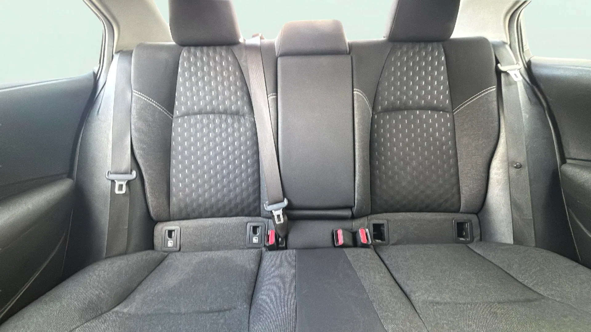 Toyota Corolla 140H Style - foto 16
