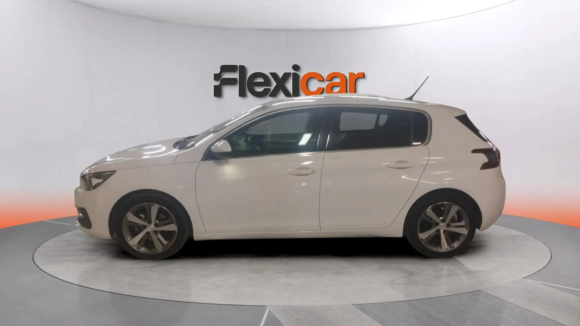Peugeot 308 Allure 1.2 PureTech - foto 4