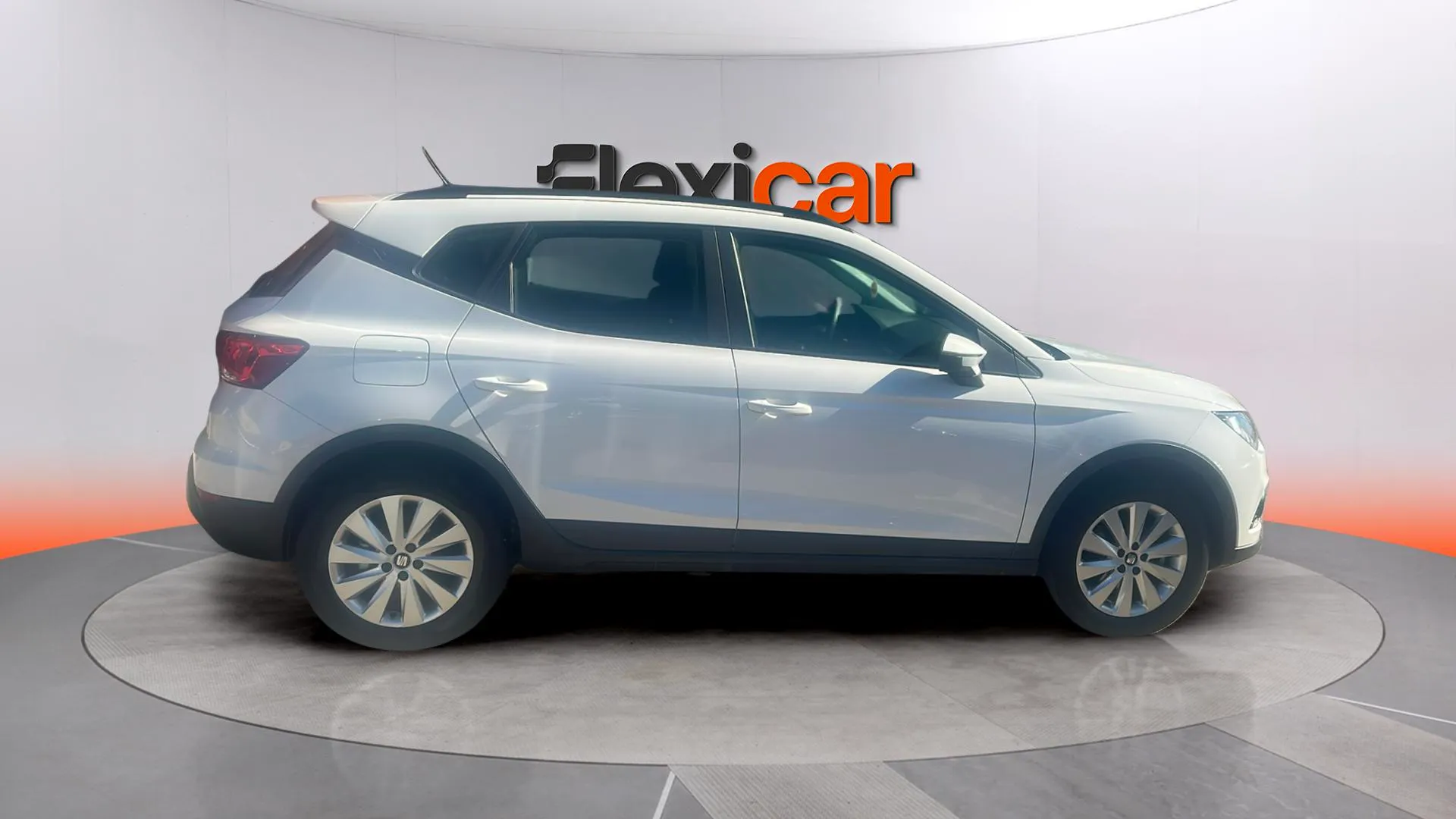 SEAT Arona 1.6 TDI Style Ecomotive - foto 3