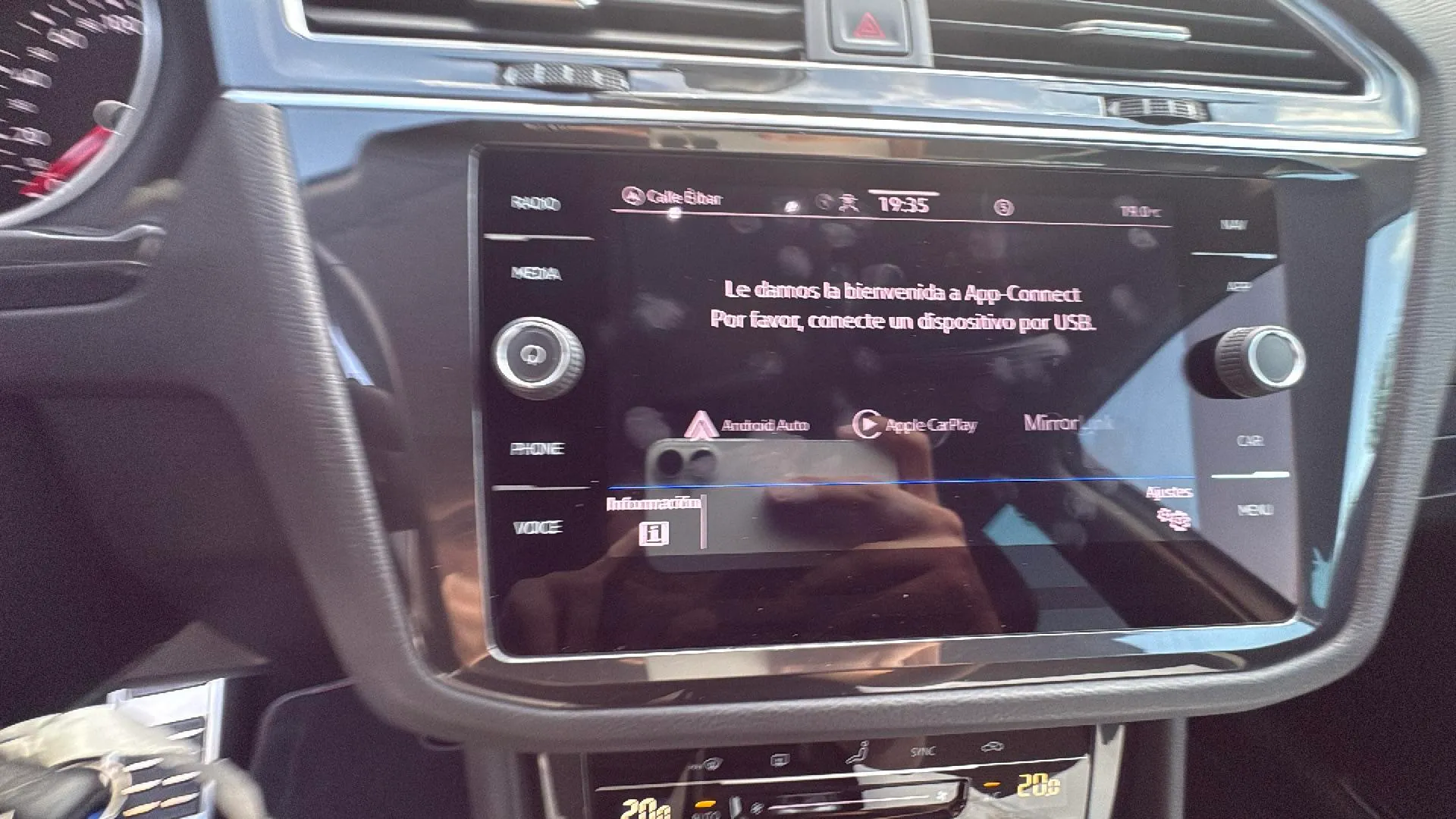 Volkswagen Tiguan Urban Sport 2.0 TDI DSG - foto 14