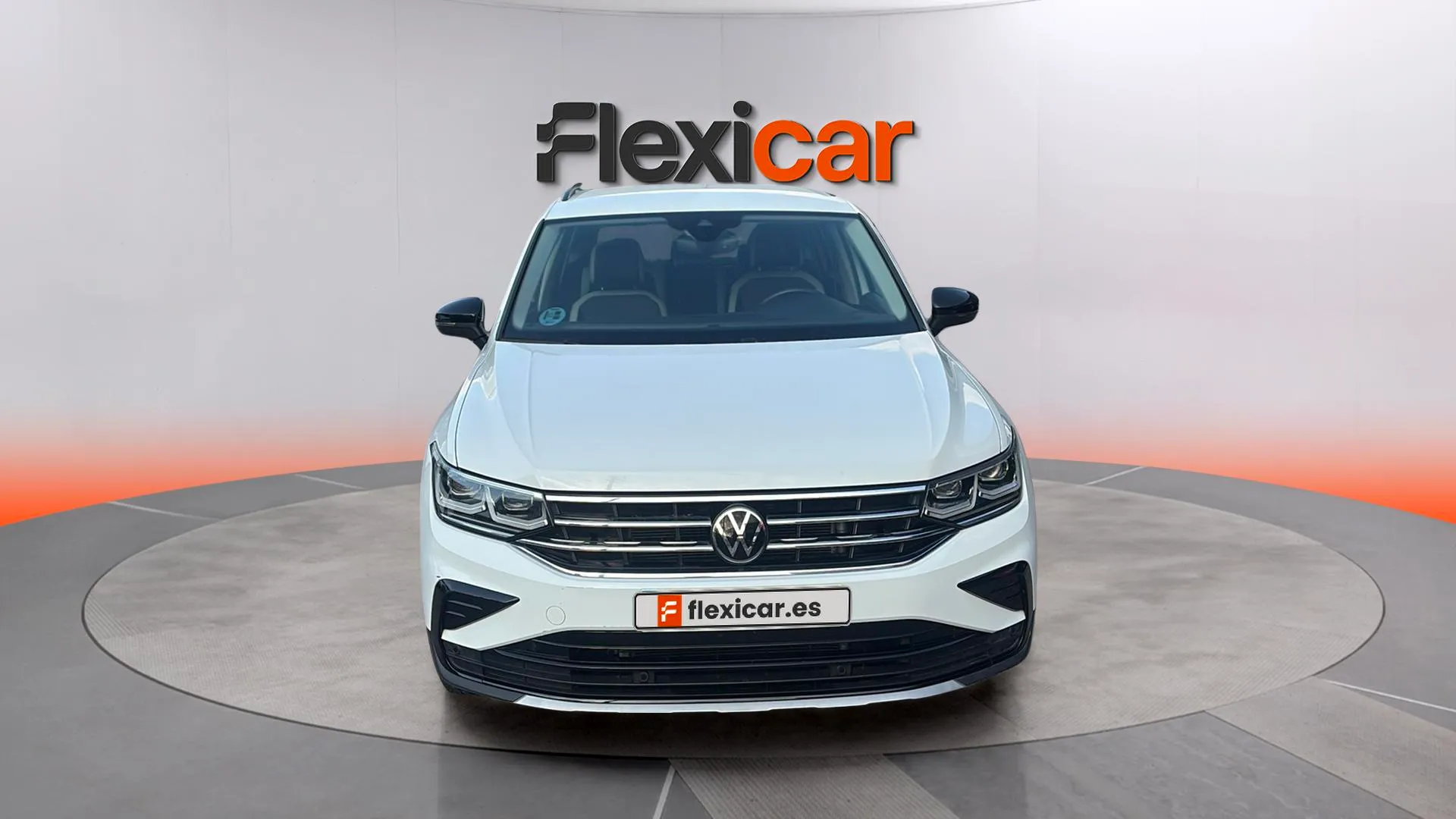 Volkswagen Tiguan Urban Sport 2.0 TDI DSG - foto 3