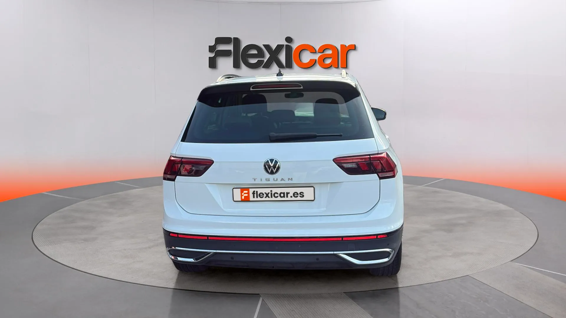 Volkswagen Tiguan Urban Sport 2.0 TDI DSG - foto 5