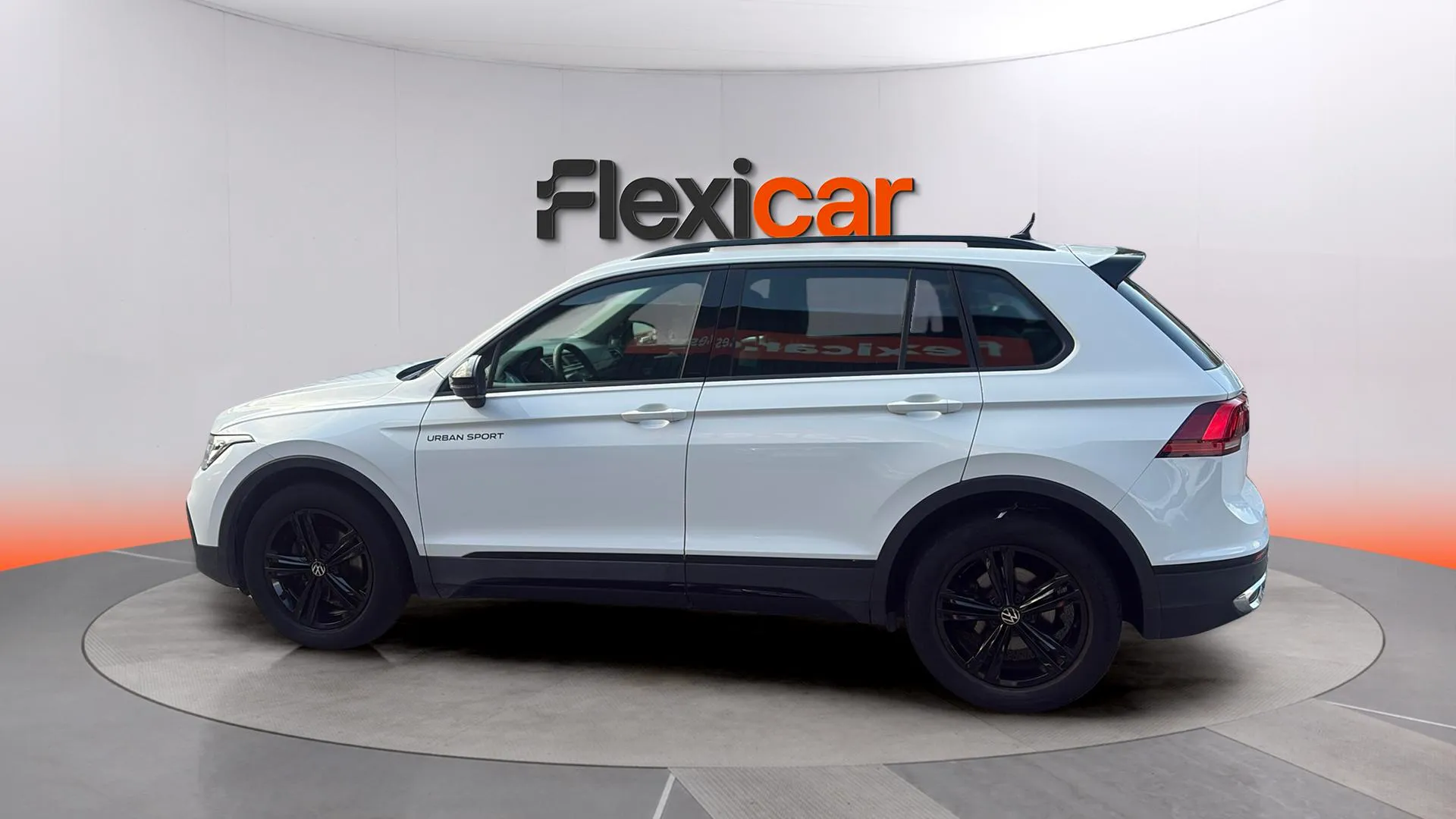 Volkswagen Tiguan Urban Sport 2.0 TDI DSG - foto 4