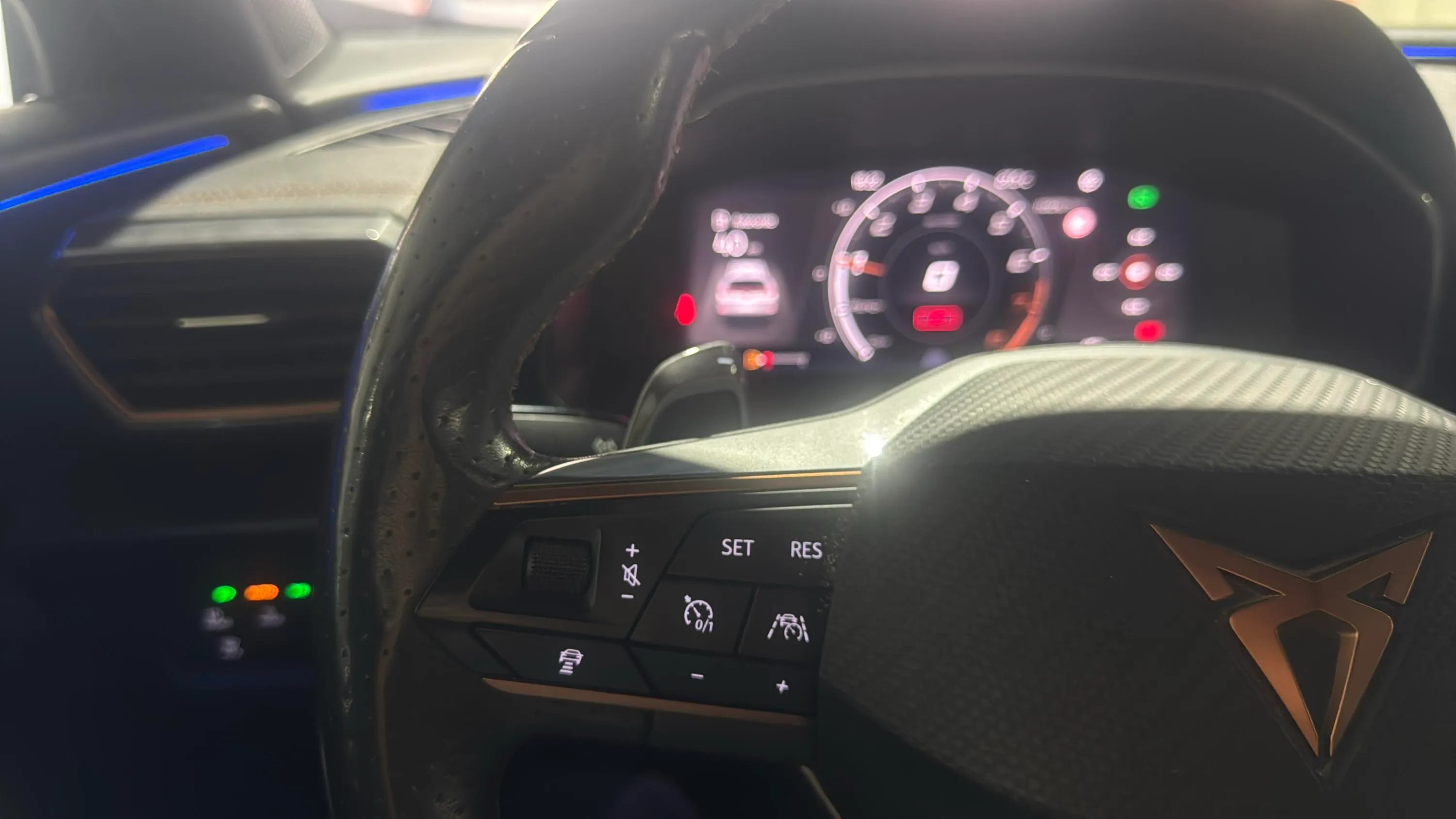 Cupra Formentor 1.5 TSI DSG - foto 19