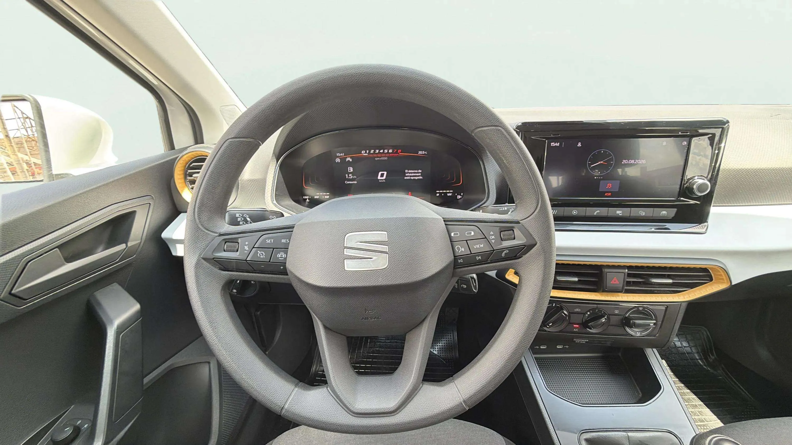 SEAT Ibiza 1.0 MPI Reference - foto 11