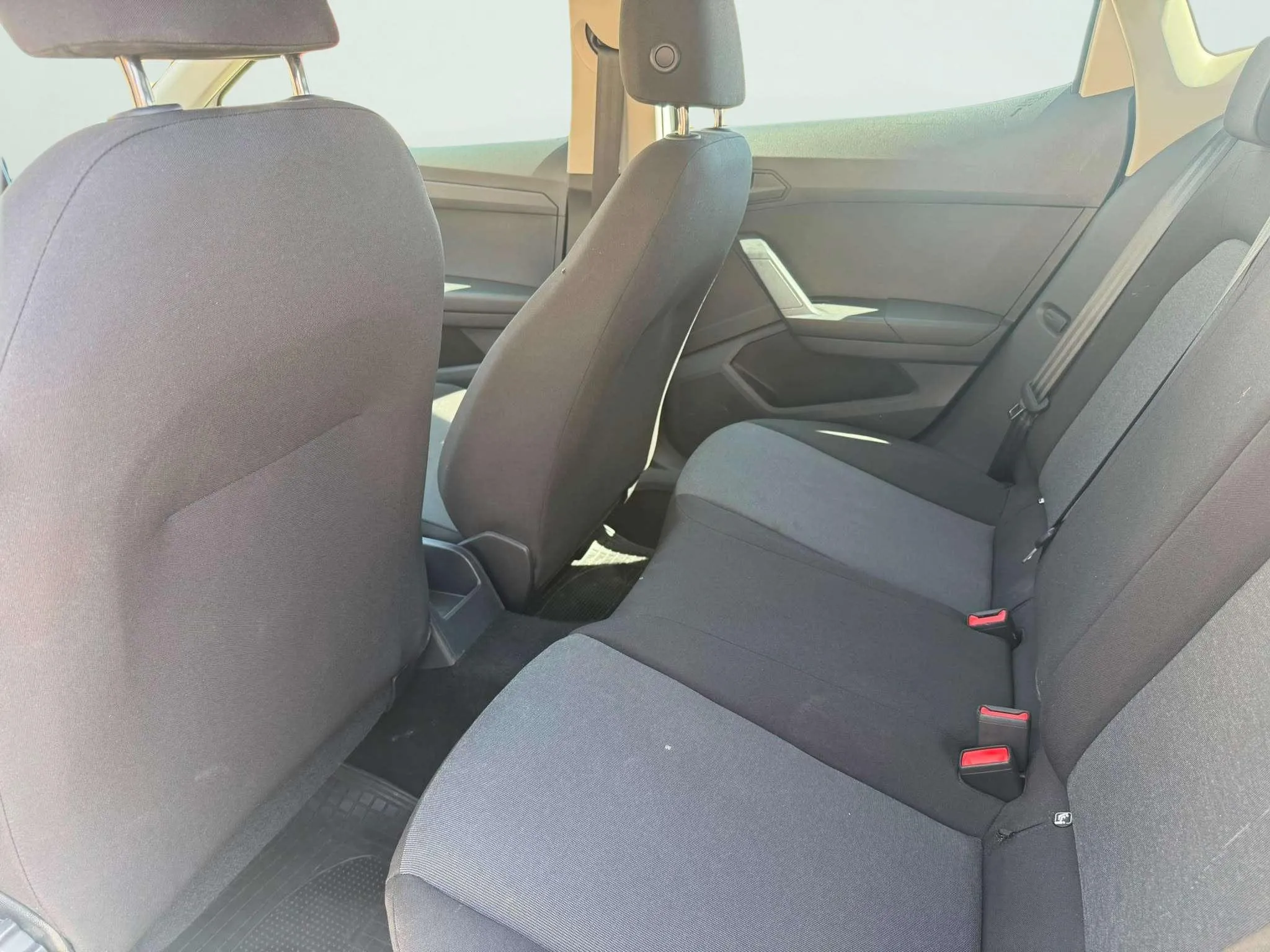SEAT Ibiza 1.0 MPI Reference - foto 13