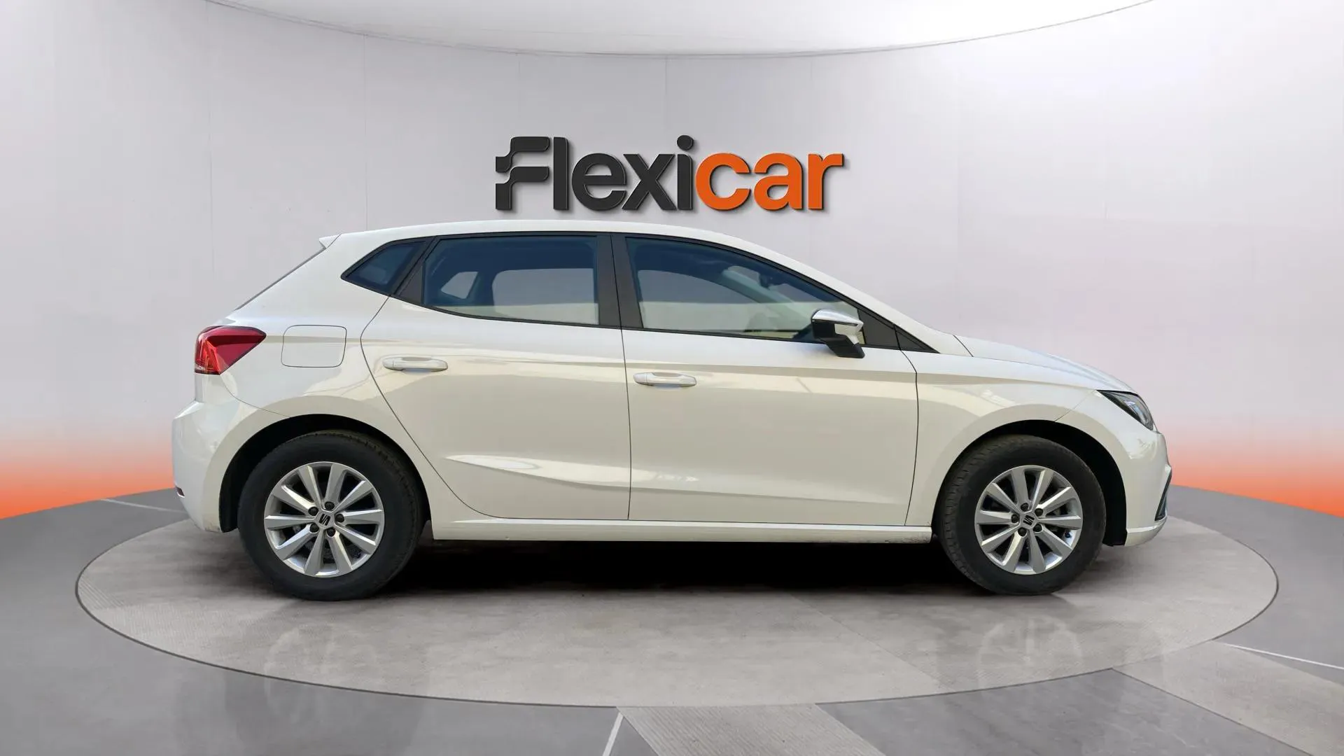SEAT Ibiza 1.0 TSI FR - foto 2