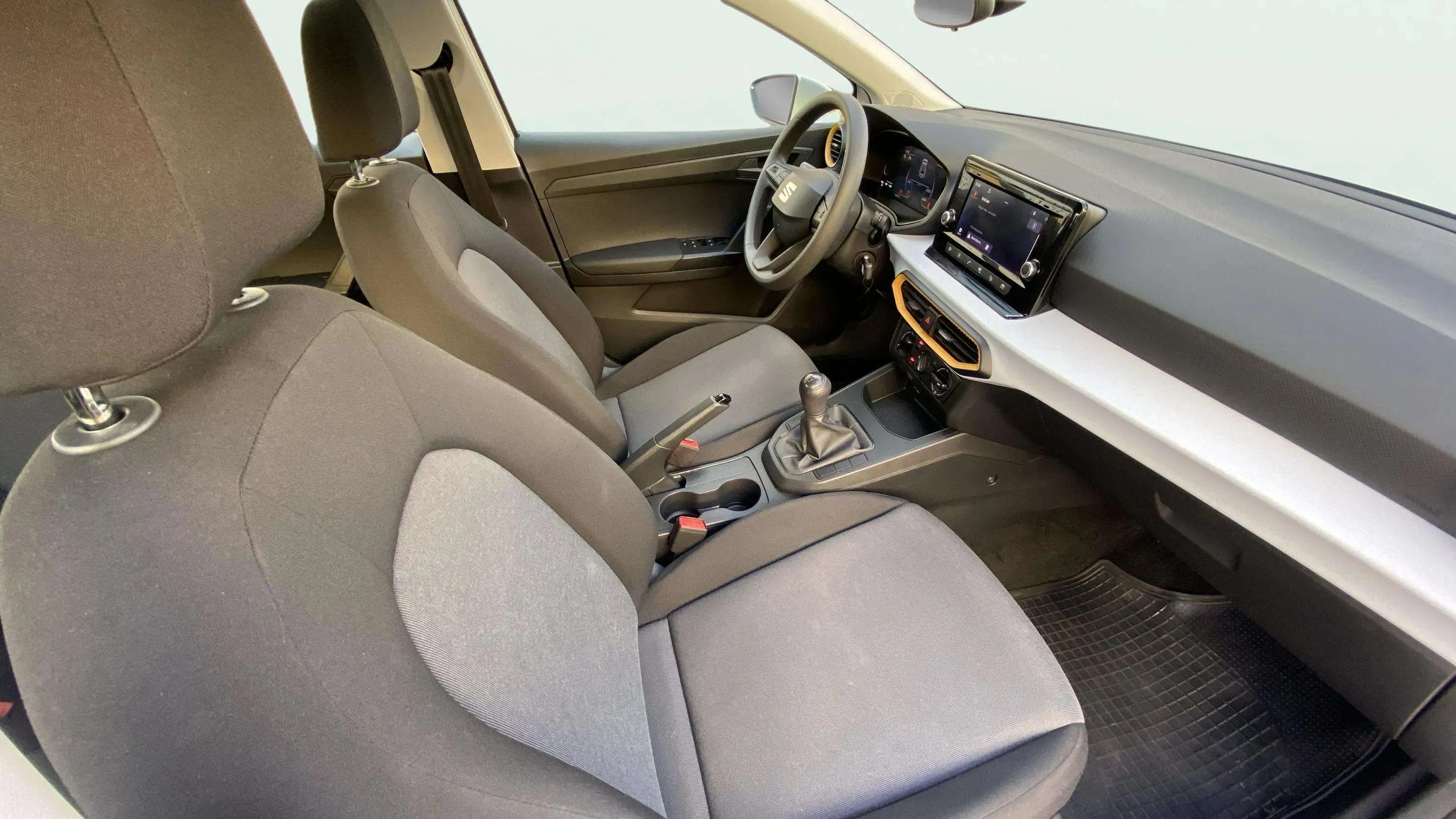 SEAT Ibiza 1.0 TSI FR - foto 17