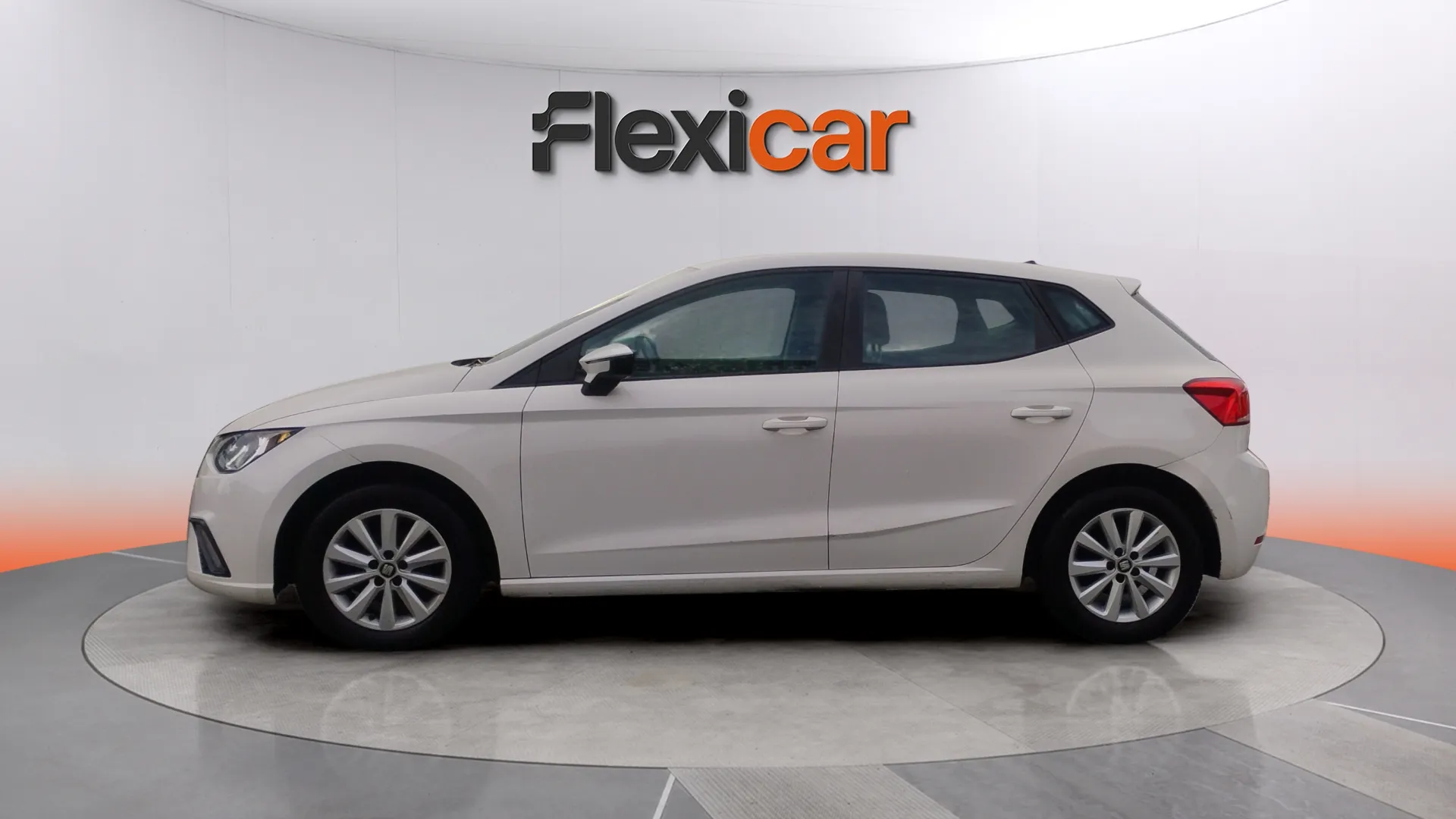 SEAT Ibiza 1000 - foto 4