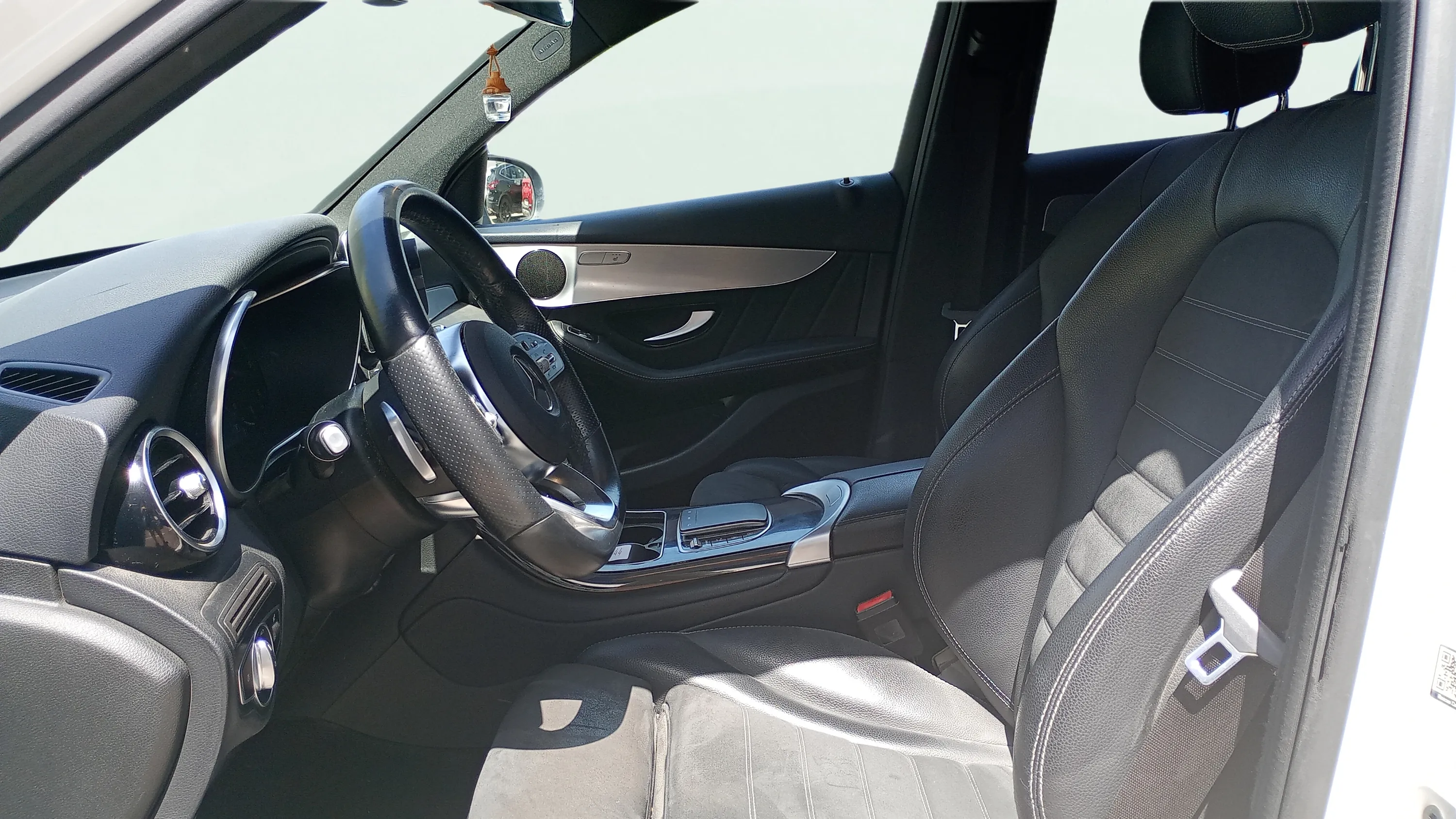 Mercedes-Benz GLC 200 d 4MATIC - foto 10