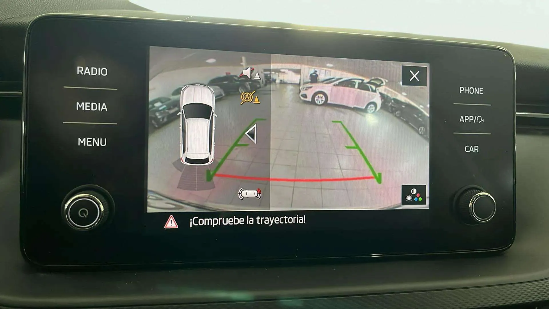 Škoda Kamiq 1.0 TSI DSG Ambition - foto 12
