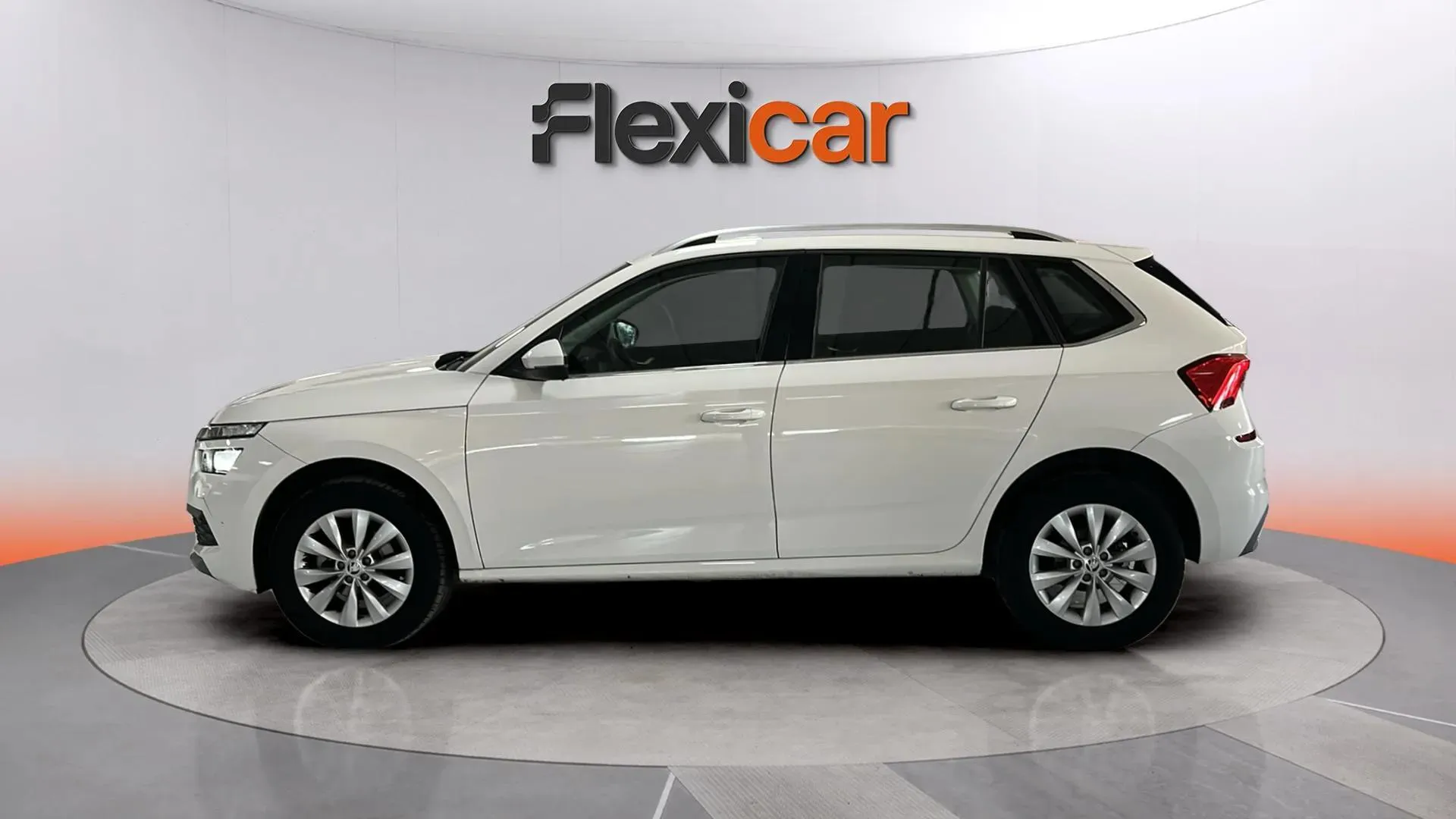 Škoda Kamiq 1.0 TSI DSG Ambition - foto 2