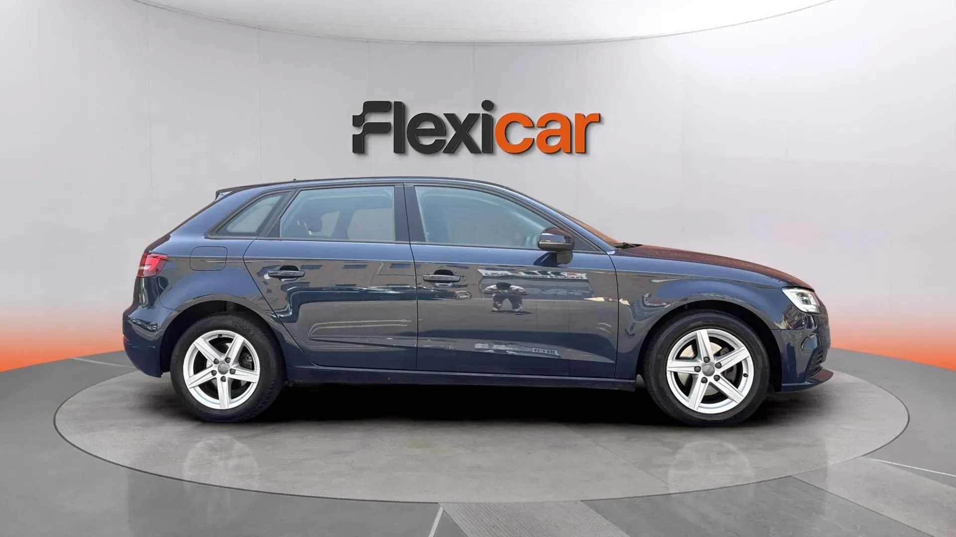 Audi A3 Design 35 TFSI Sportback - foto 2