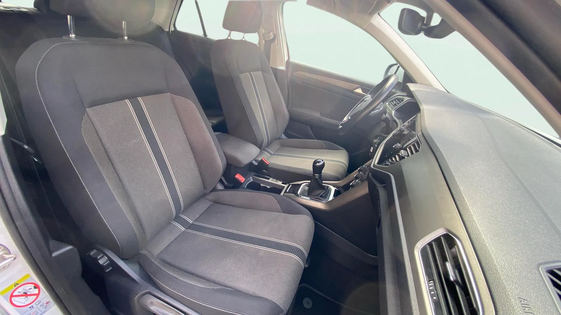 Volkswagen T-Roc Advance 1.0 TSI - foto 18