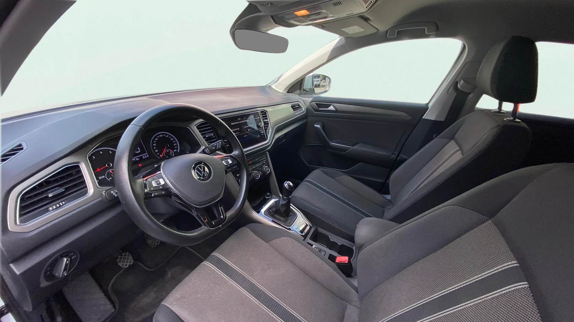 Volkswagen T-Roc Advance 1.0 TSI - foto 16