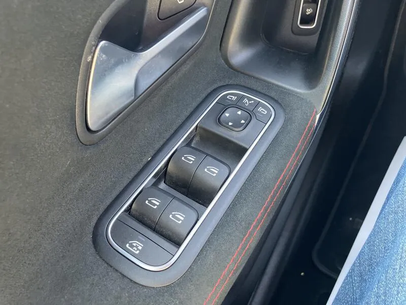 Mercedes-Benz Clase C 200 - foto 31