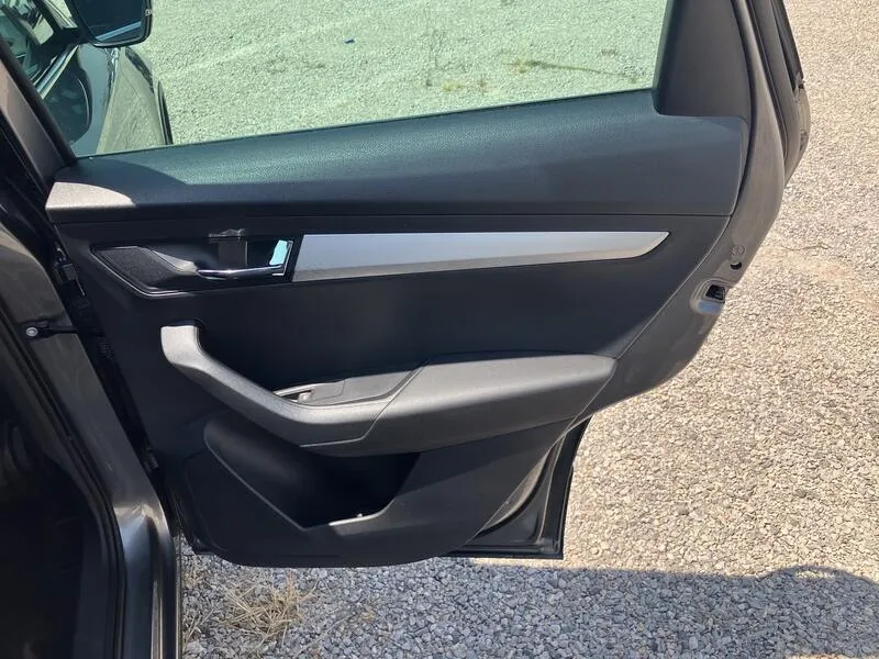 Škoda Karoq 1.5 TSI DSG ACT Ambition - foto 17