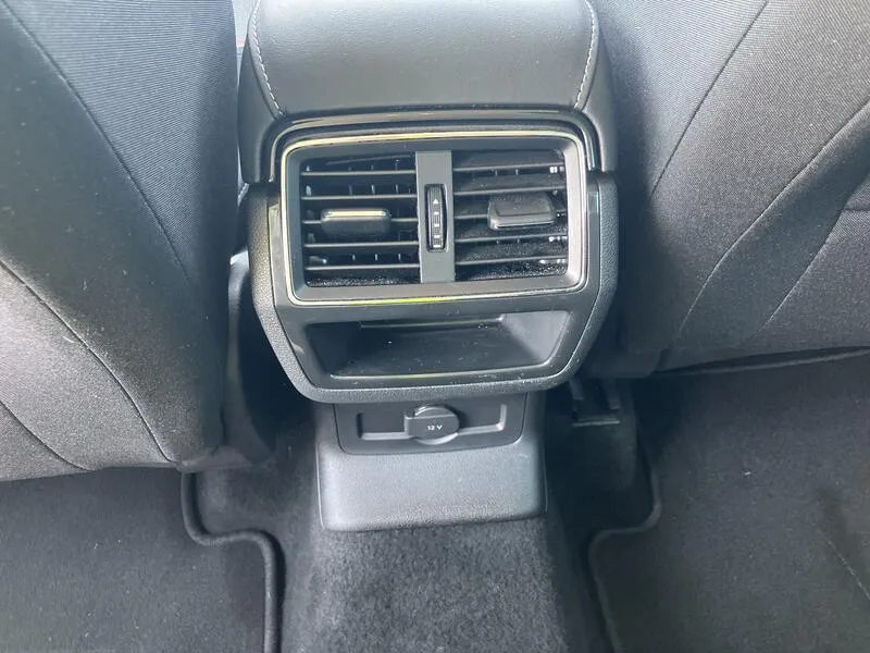 Škoda Karoq 1.5 TSI DSG ACT Ambition - foto 22