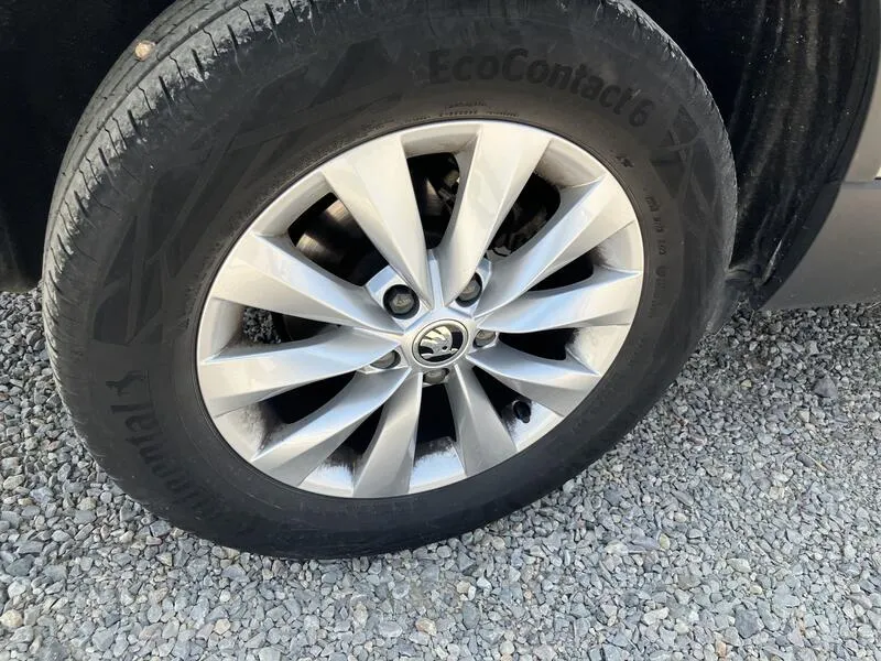 Škoda Karoq 1.5 TSI DSG ACT Ambition - foto 13