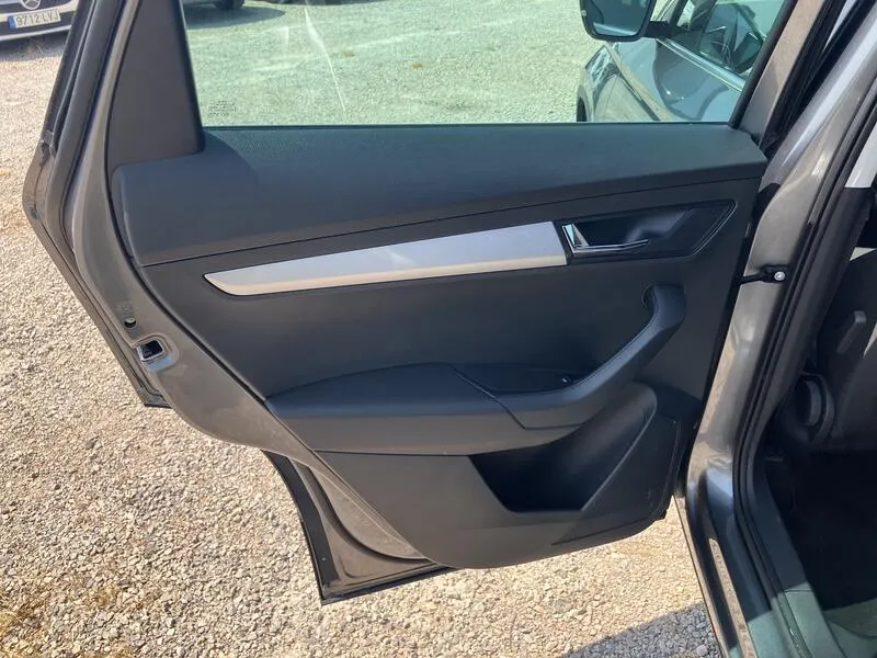 Škoda Karoq 1.5 TSI DSG ACT Ambition - foto 20