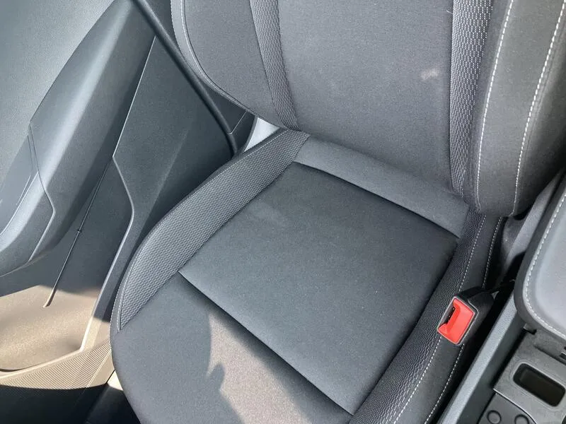 Škoda Karoq 1.5 TSI DSG ACT Ambition - foto 37