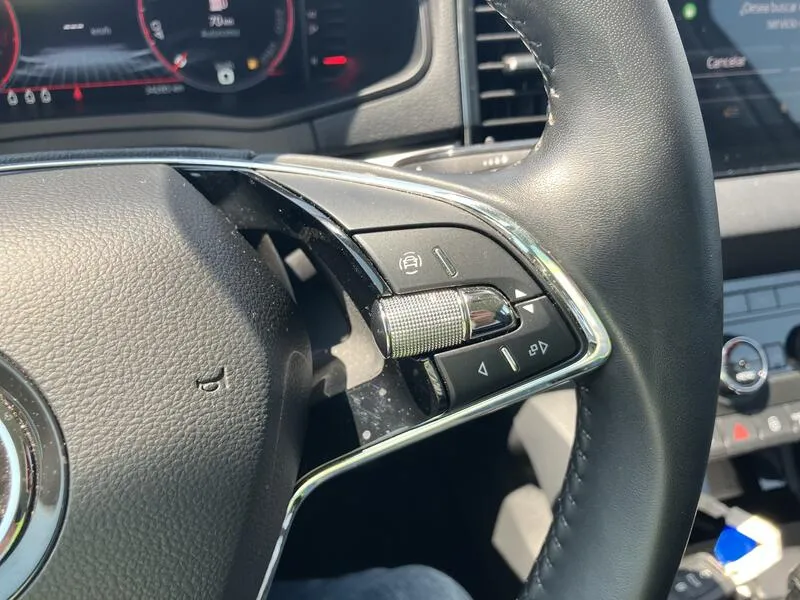 Škoda Karoq 1.5 TSI DSG ACT Ambition - foto 30