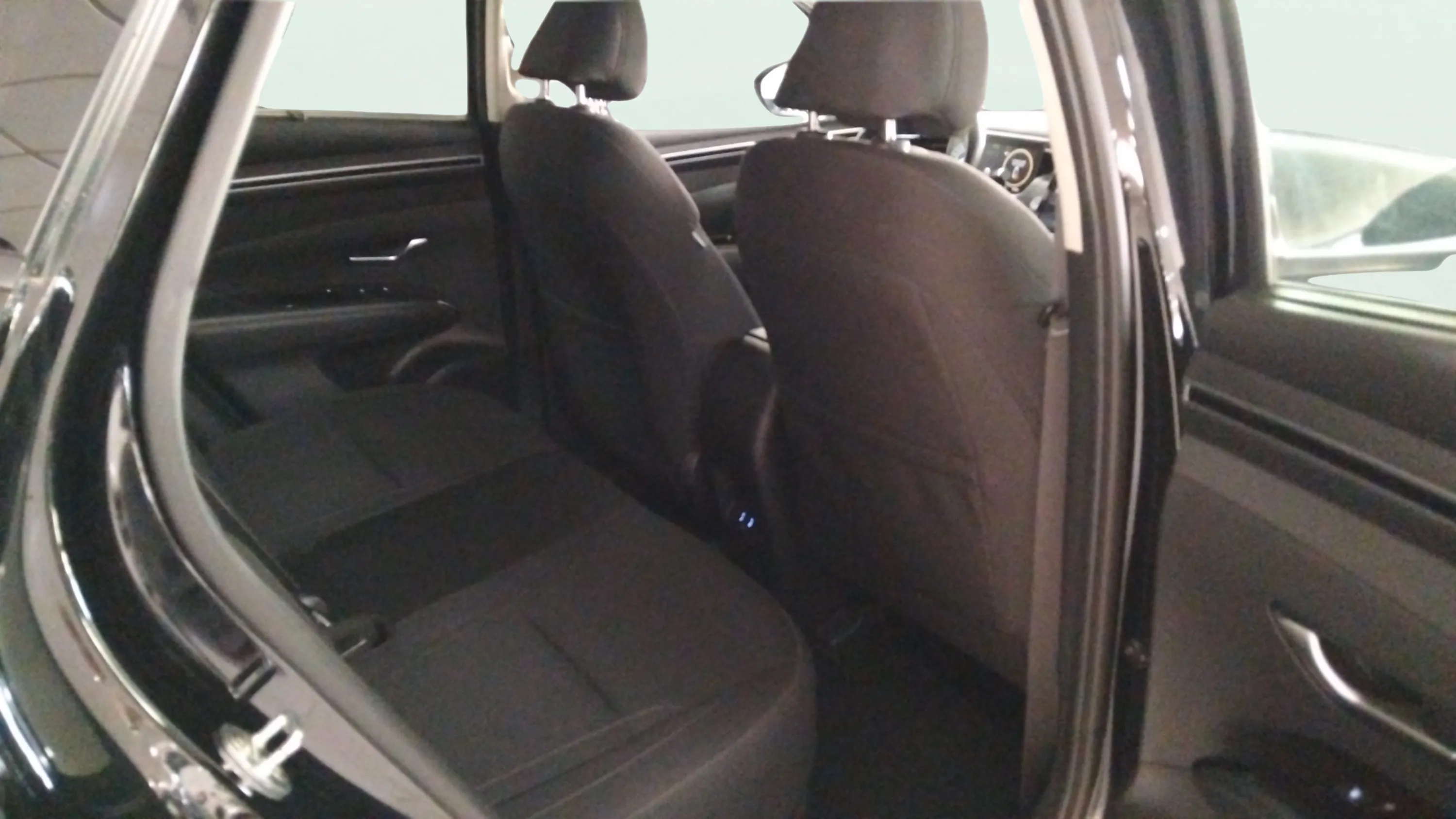 Hyundai Tucson 1.6 T-GDi HEV Tecno 2C - foto 24