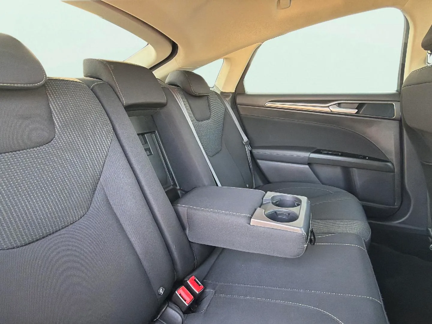 Ford Mondeo 1.5 EcoBoost Titanium SportBreak - foto 20