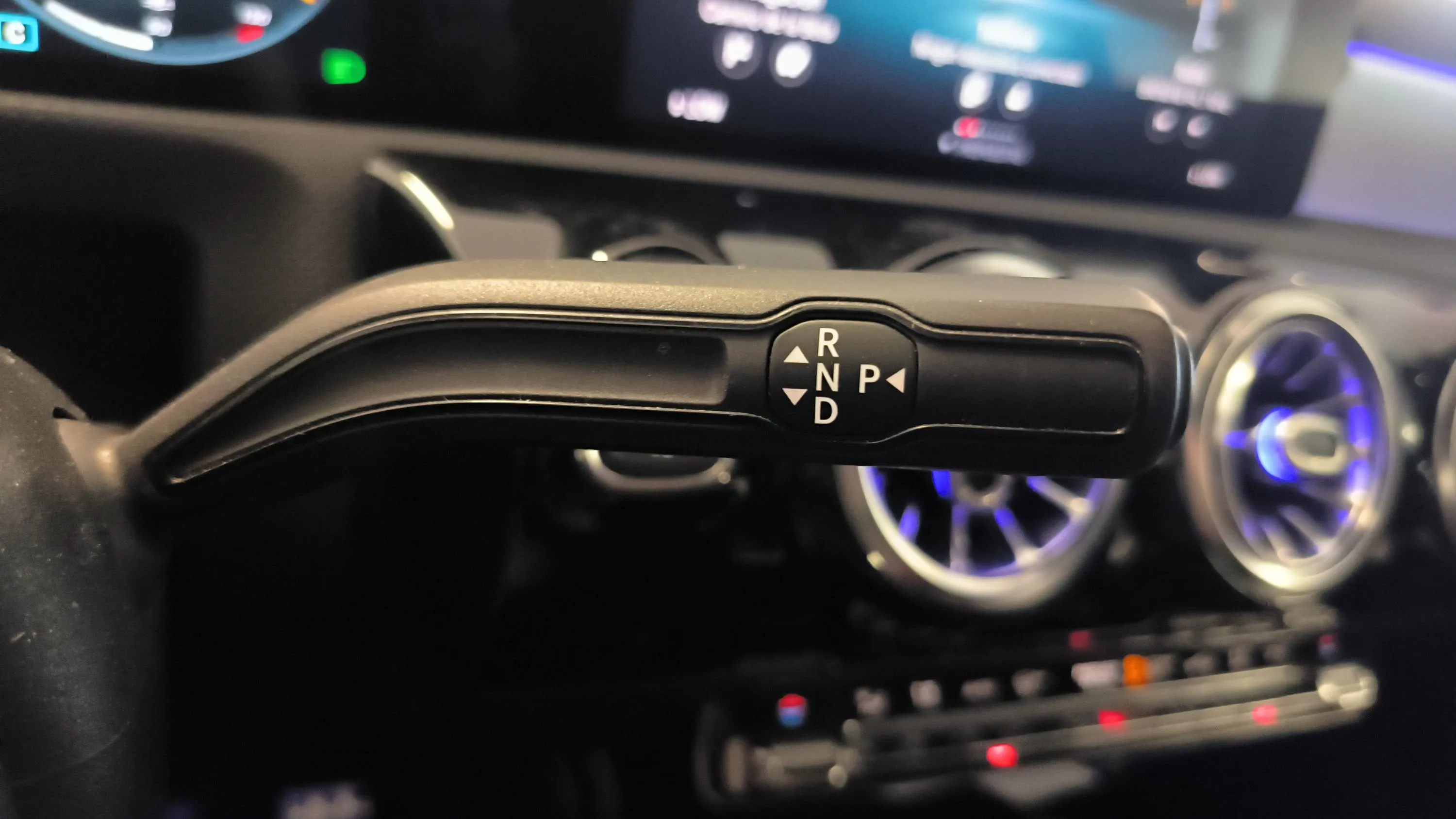 Mercedes-Benz CLA 200 - foto 21