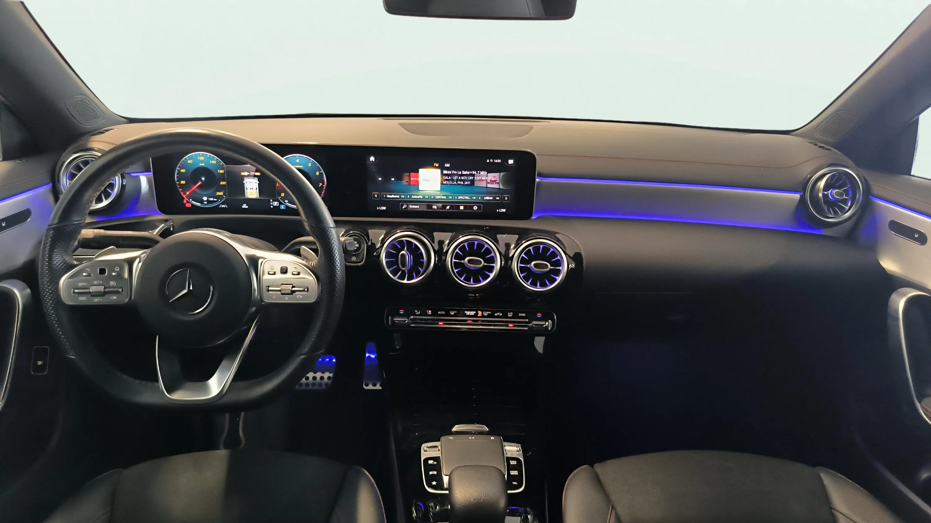 Mercedes-Benz CLA 200 - foto 26