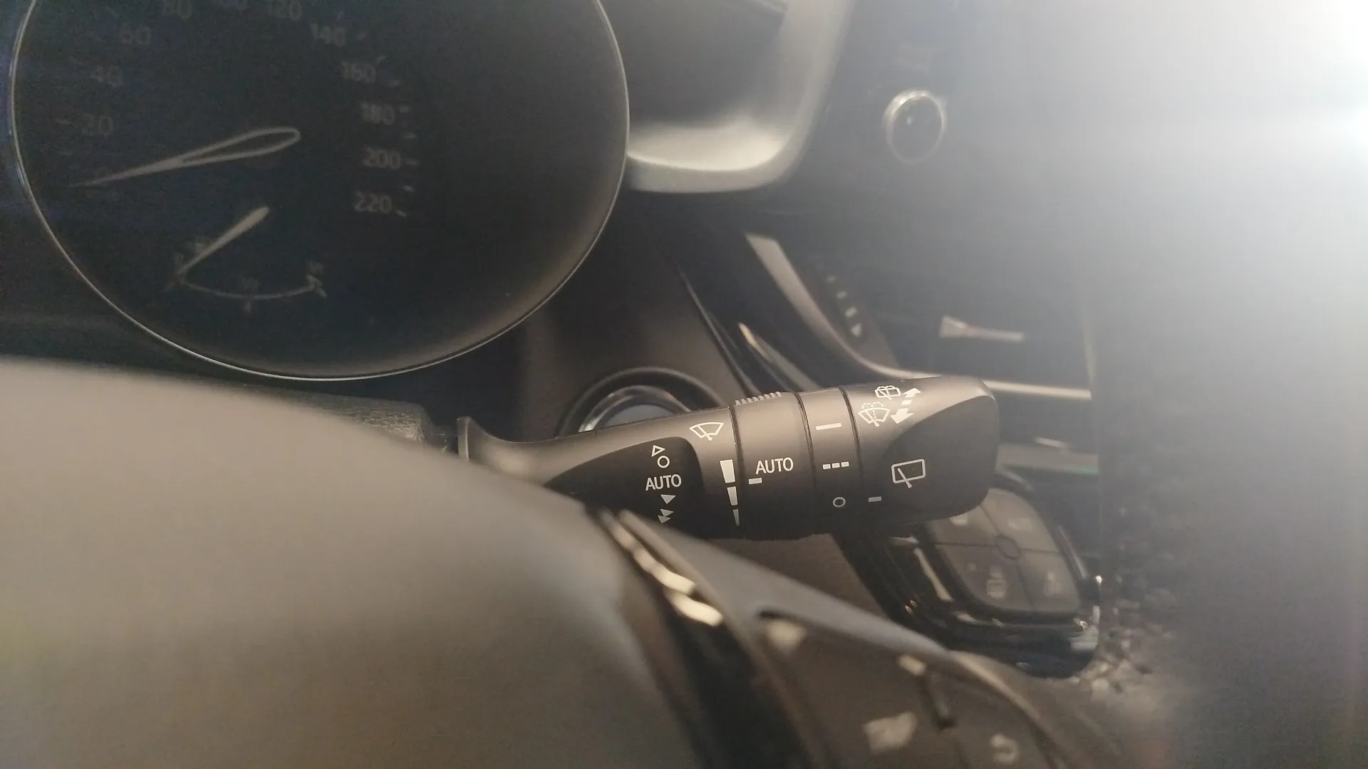 Toyota C-HR 1.8 125H Advance - foto 17