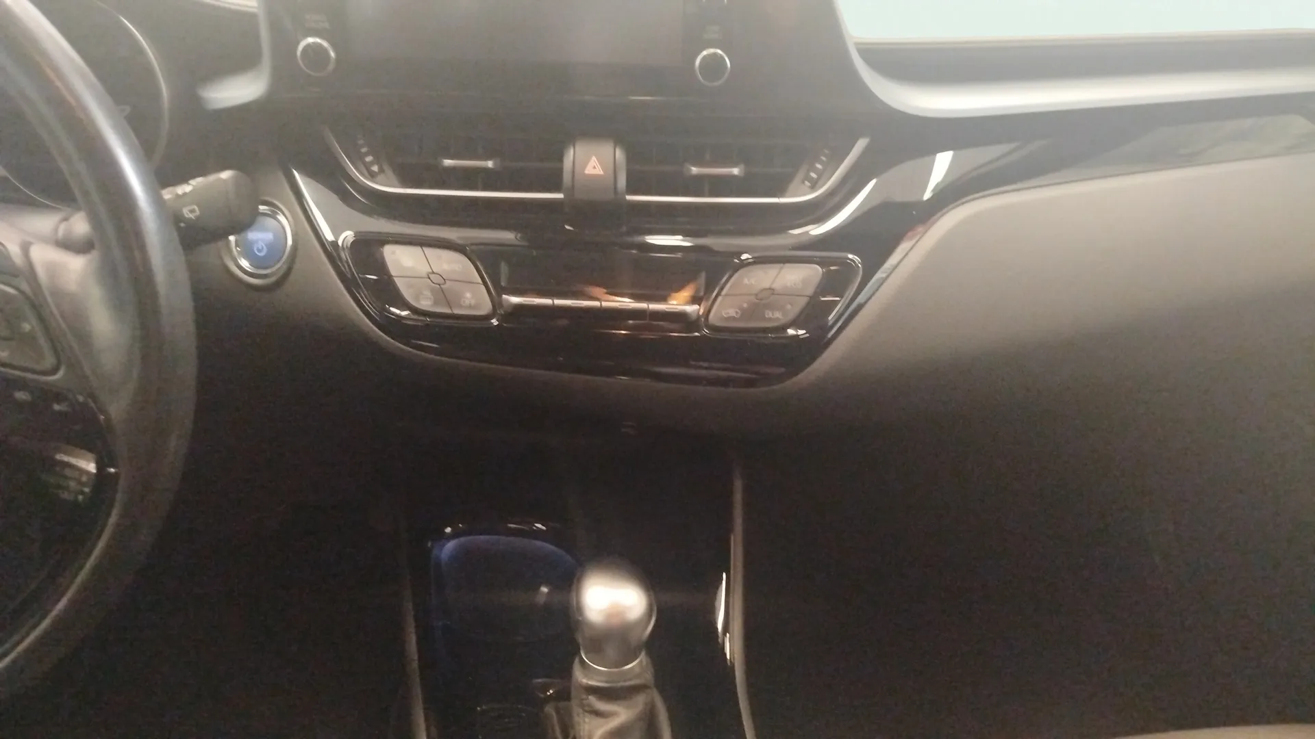 Toyota C-HR 1.8 125H Advance - foto 11