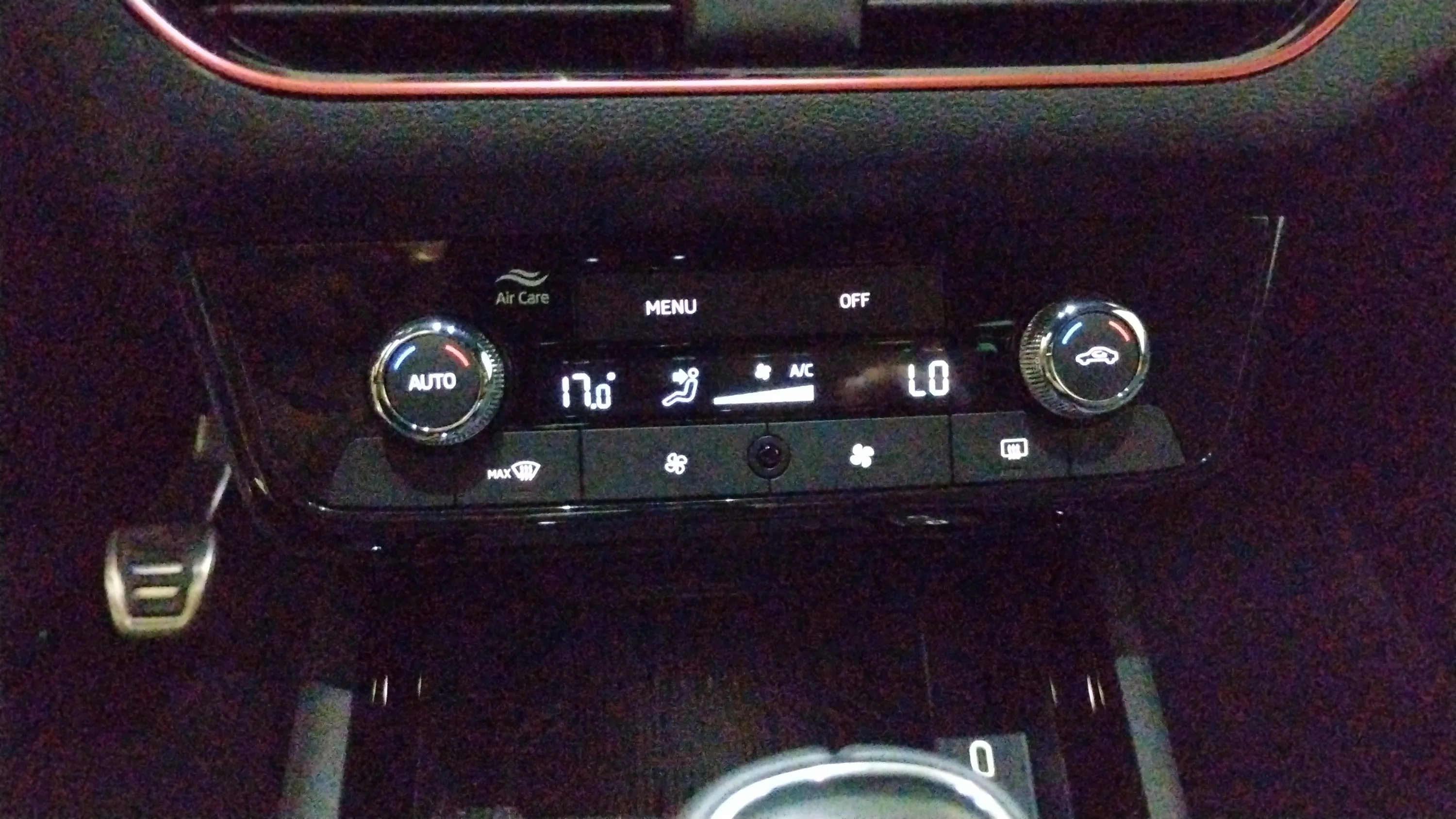 Škoda Kamiq 1.0 TSI Sport - foto 15