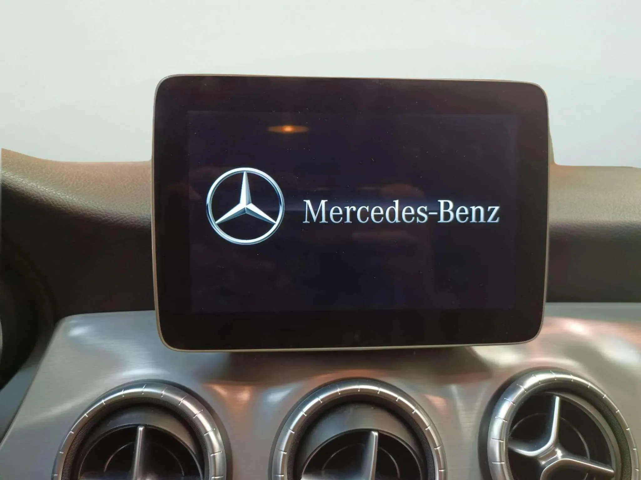 Mercedes-Benz CLA 200 d - foto 10