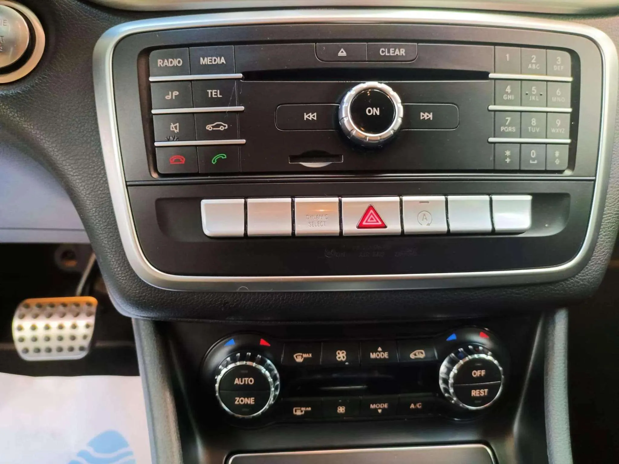 Mercedes-Benz CLA 200 d - foto 15