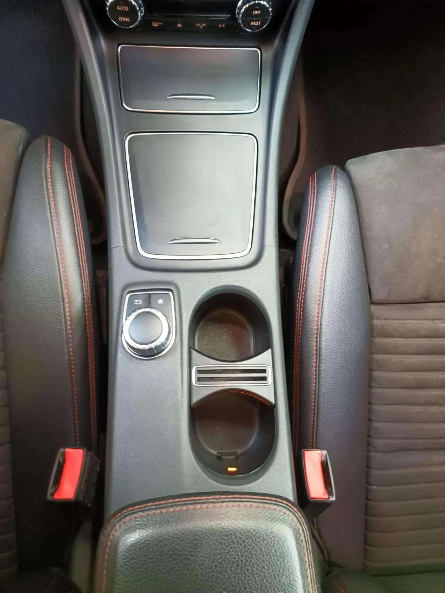 Mercedes-Benz CLA 200 d - foto 11