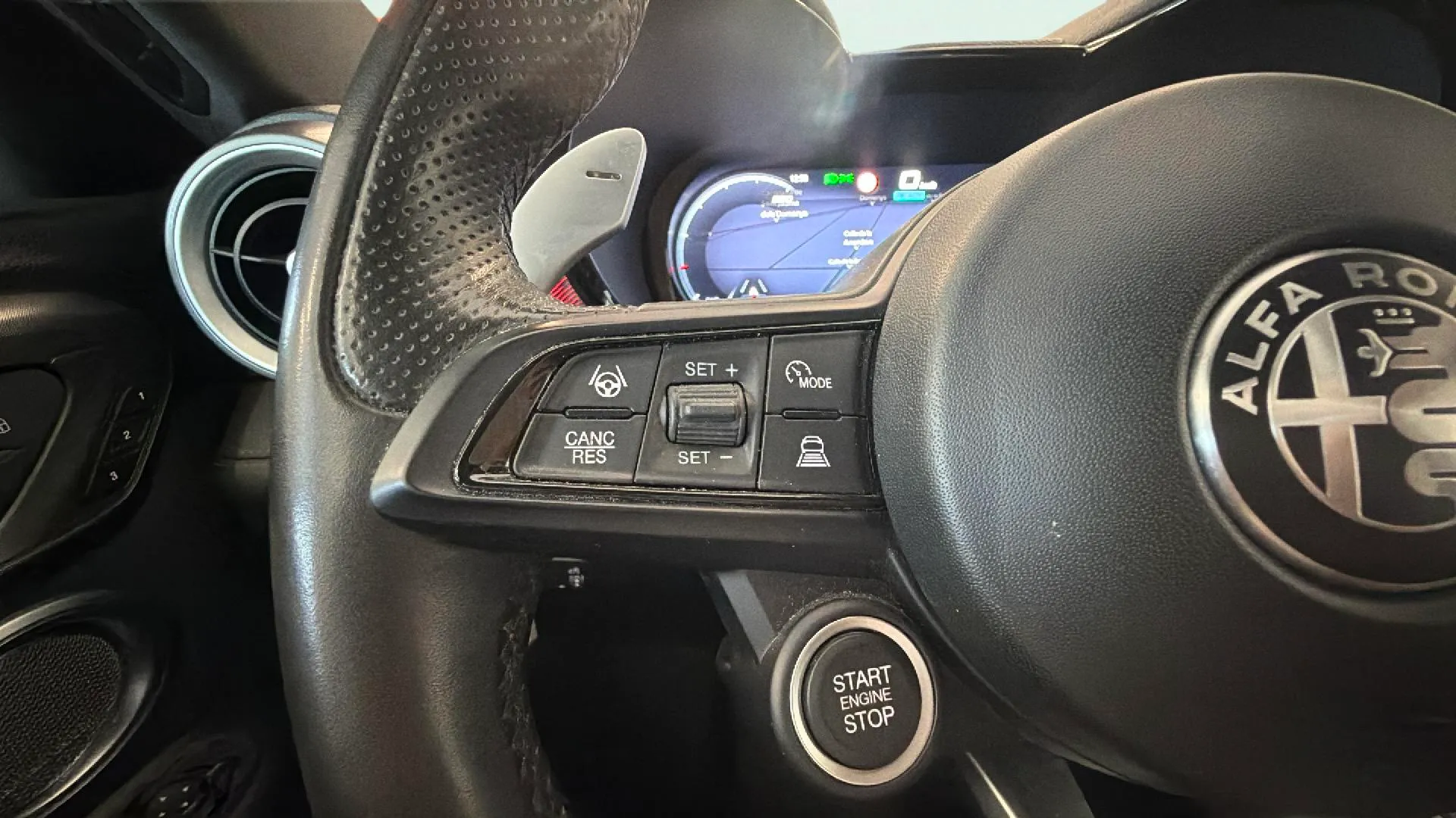 Alfa Romeo Tonale 1.5 MHEV Gasolina Sprint FWD - foto 23