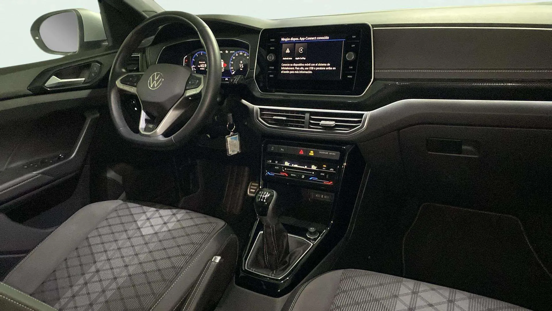 Volkswagen T-Cross R-Line 1.0 TSI DSG - foto 28