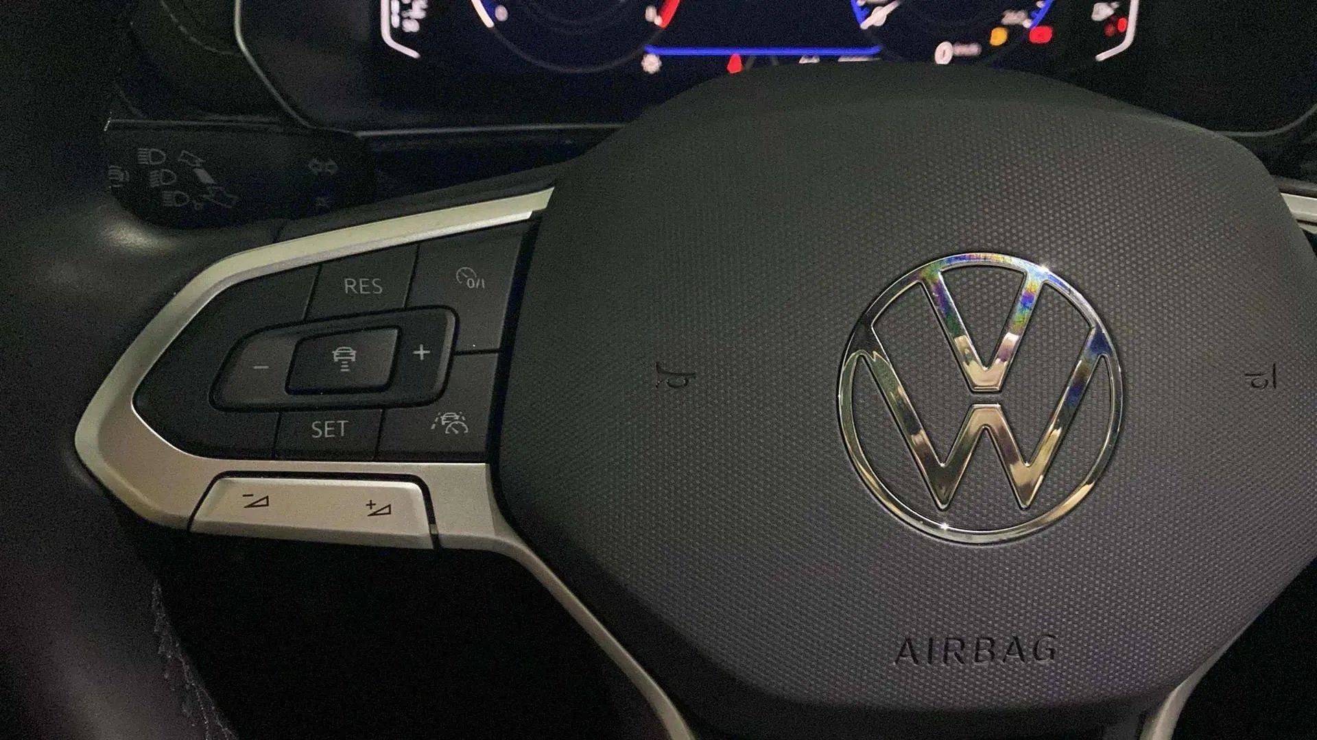 Volkswagen T-Cross R-Line 1.0 TSI DSG - foto 11