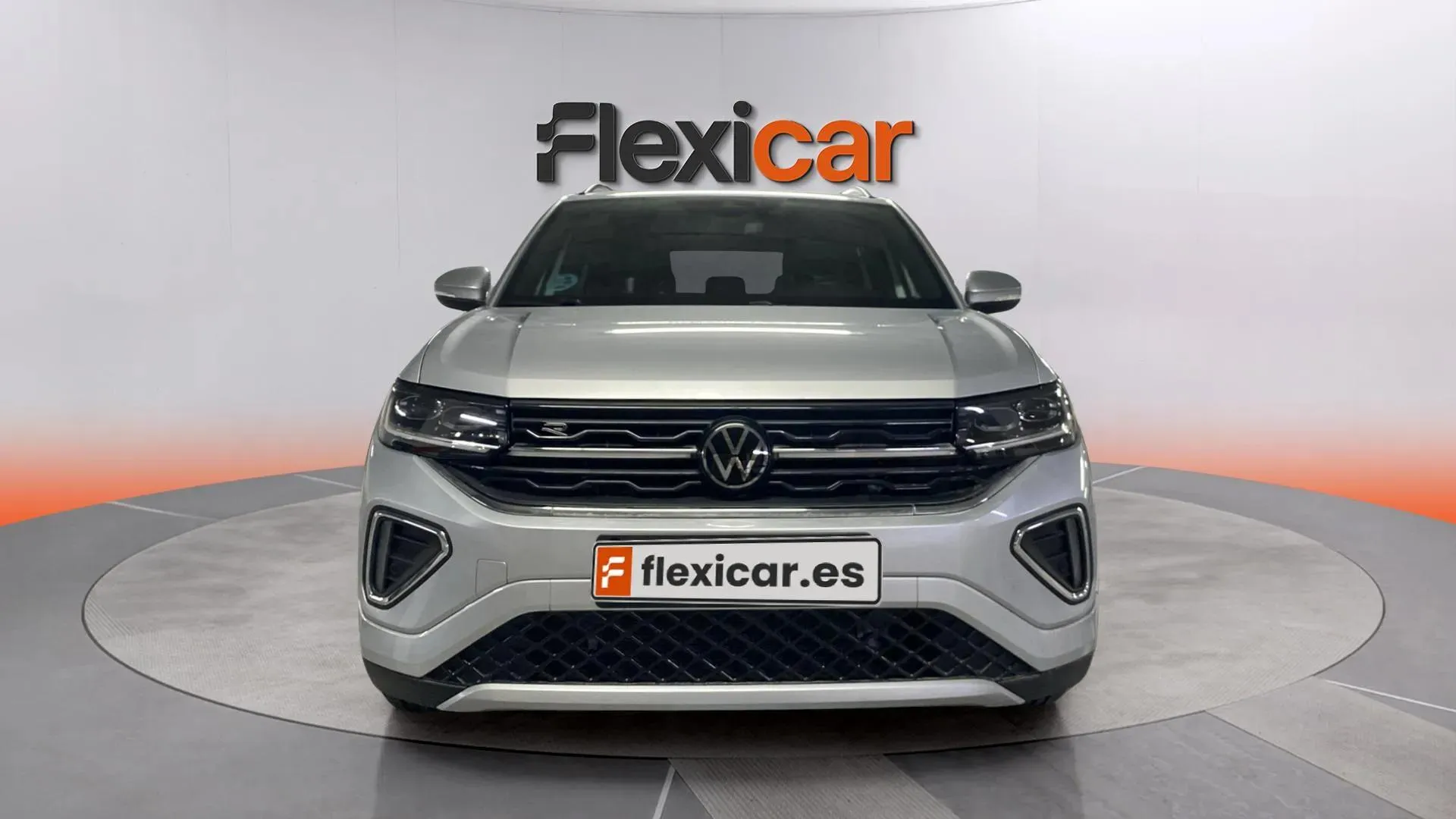 Volkswagen T-Cross R-Line 1.0 TSI DSG - foto 2