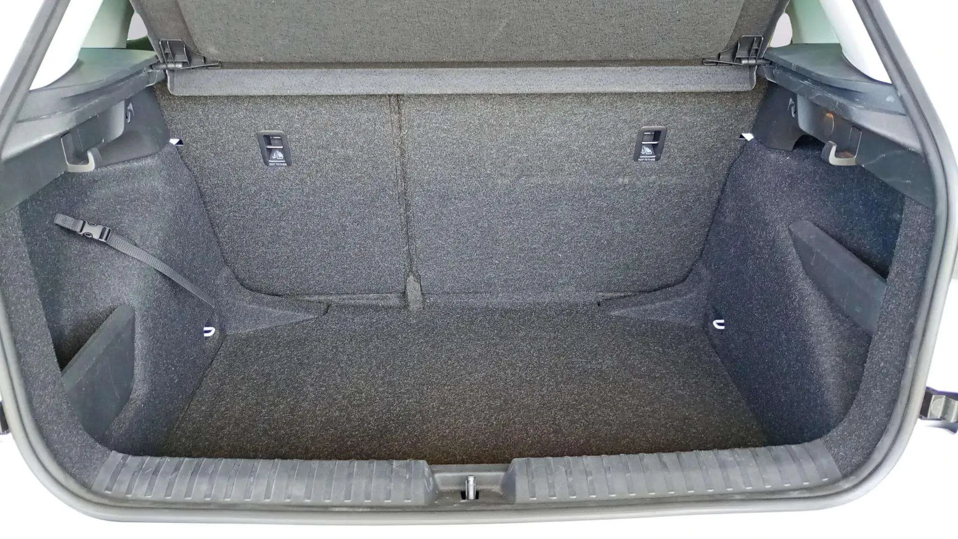 Škoda Kamiq 1.5 TSI DSG Ambition - foto 5
