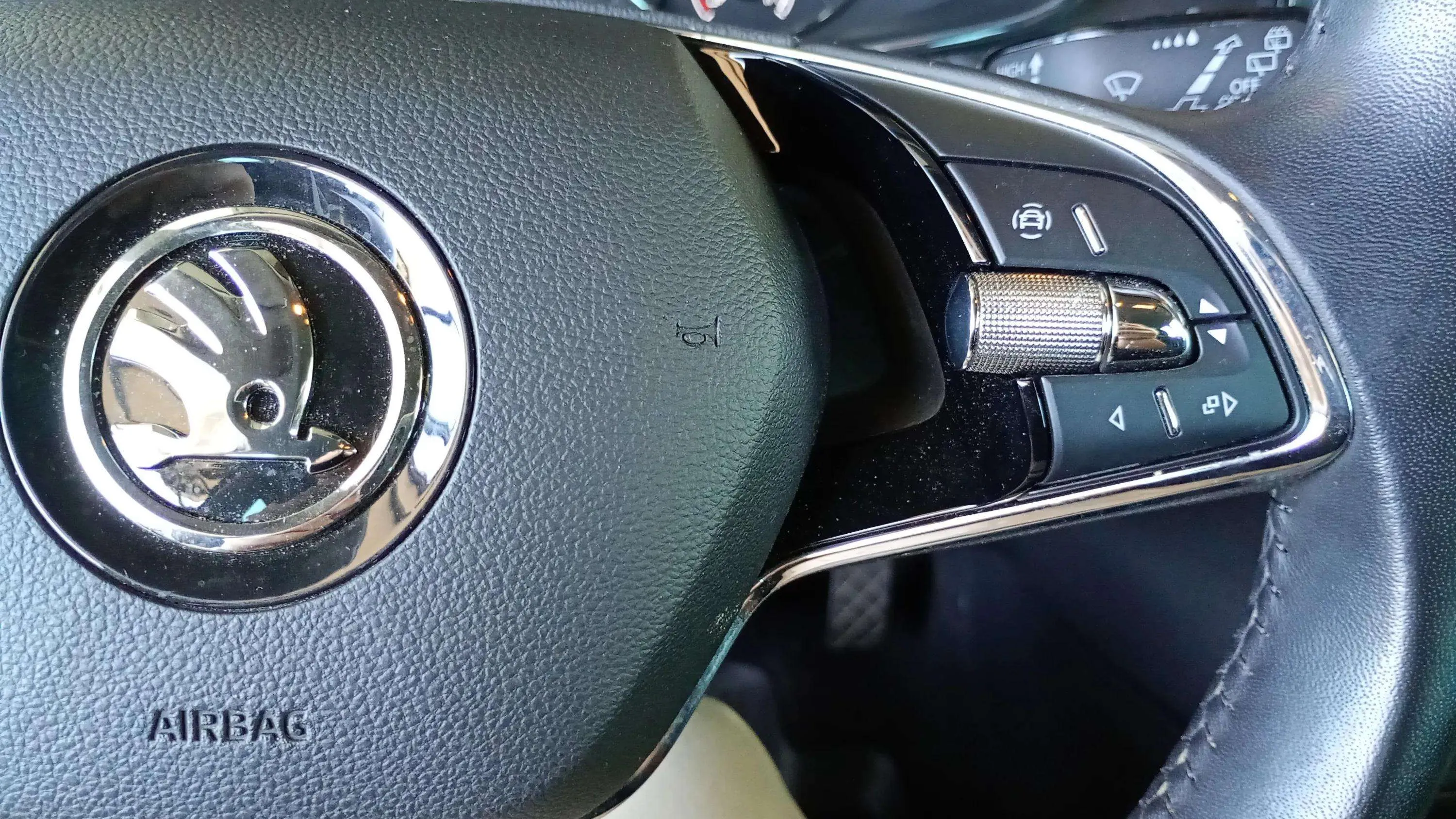 Škoda Kamiq 1.5 TSI DSG Ambition - foto 15