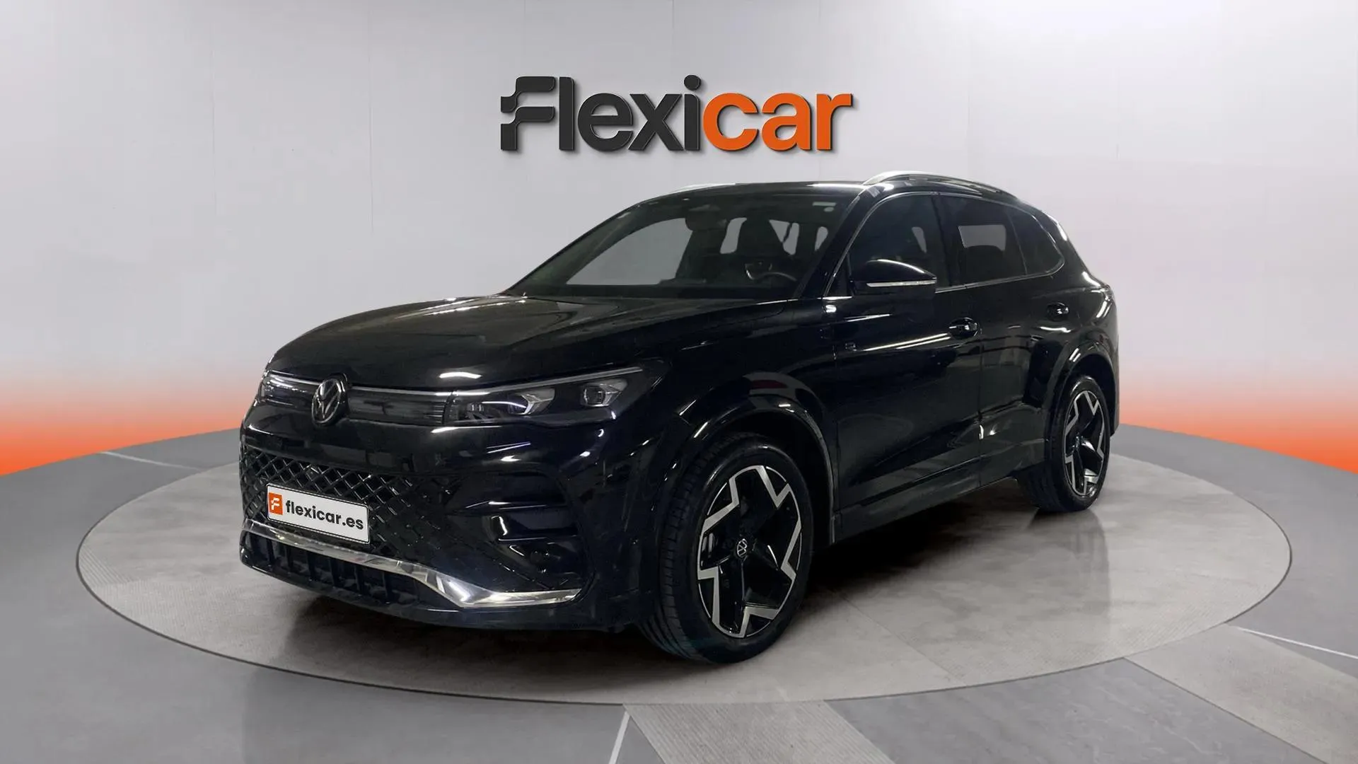 Volkswagen Tiguan R-Line 2.0 TDI DSG - foto 3